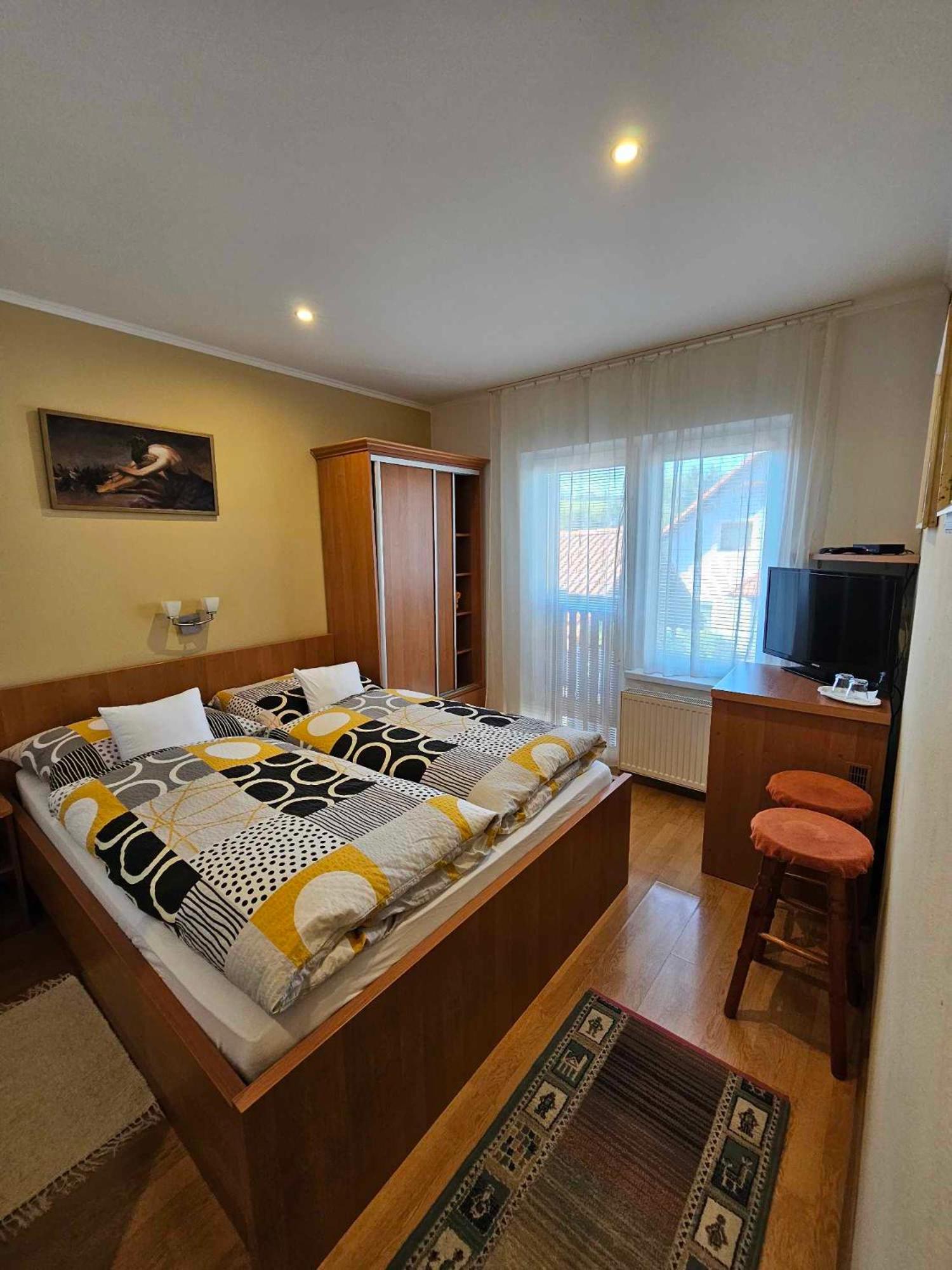 Double Room photo 2