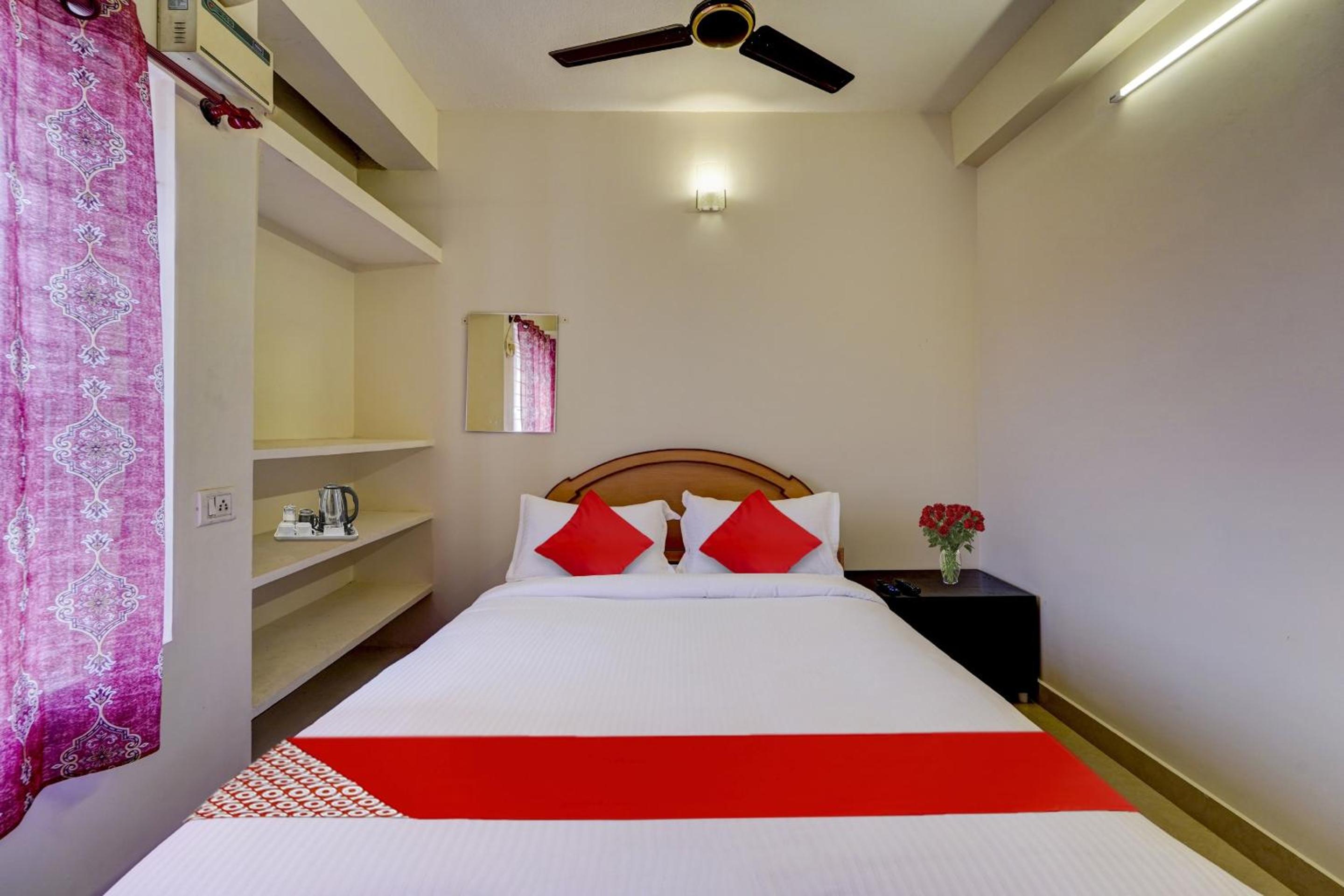 Standard Double Room - Photo 5
