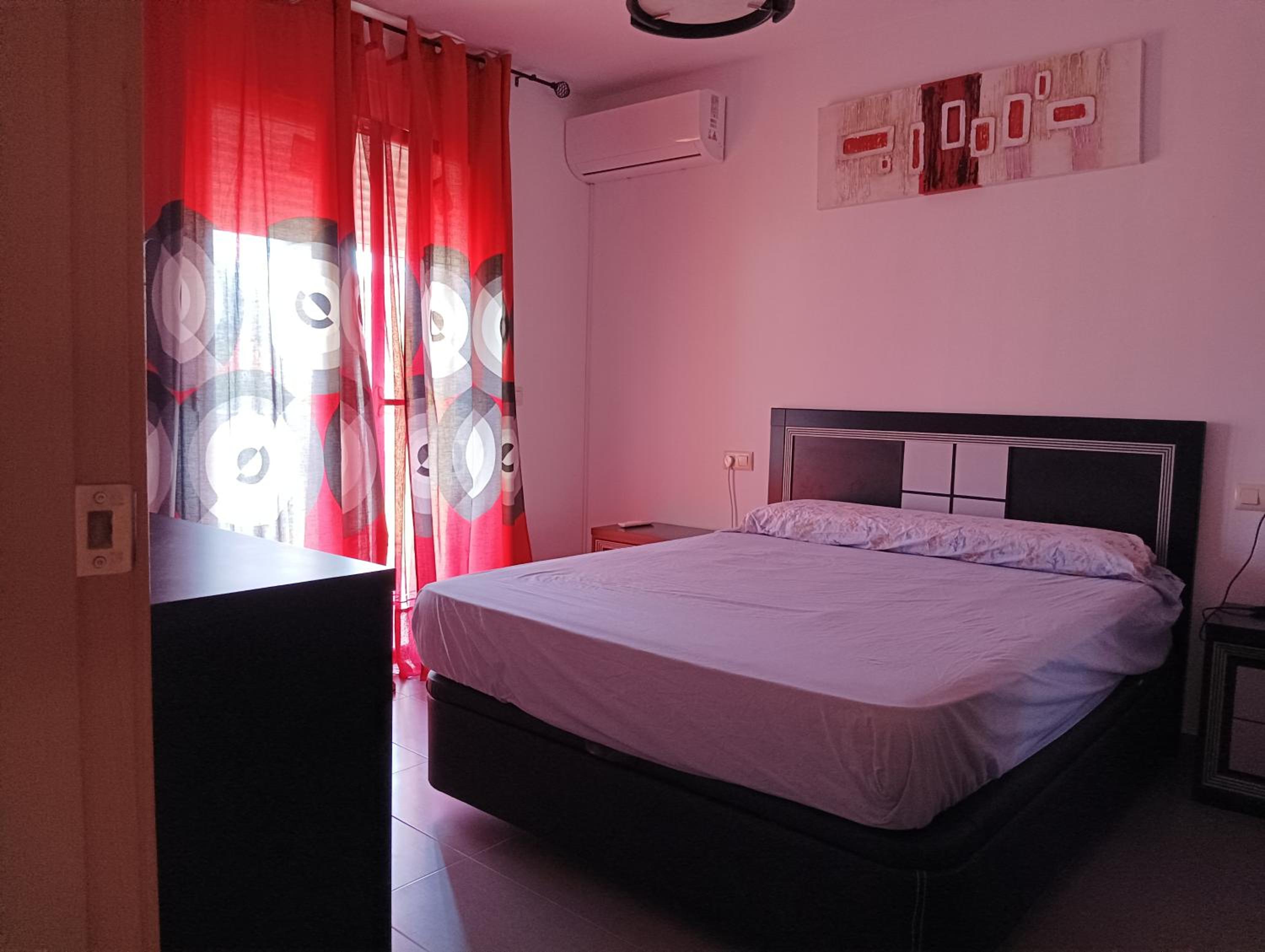 Casa de cuatro habitaciones