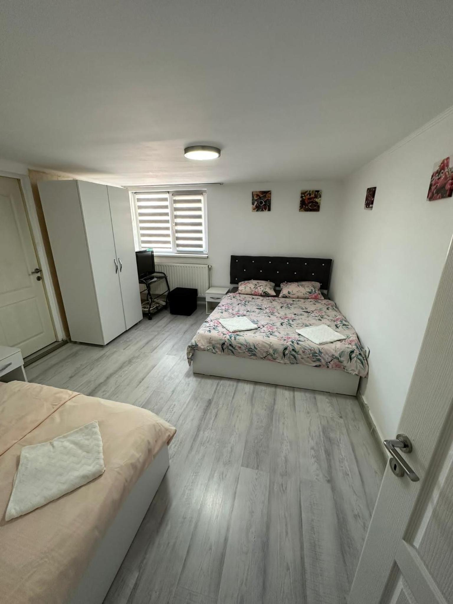 Queen Room - Photo 3