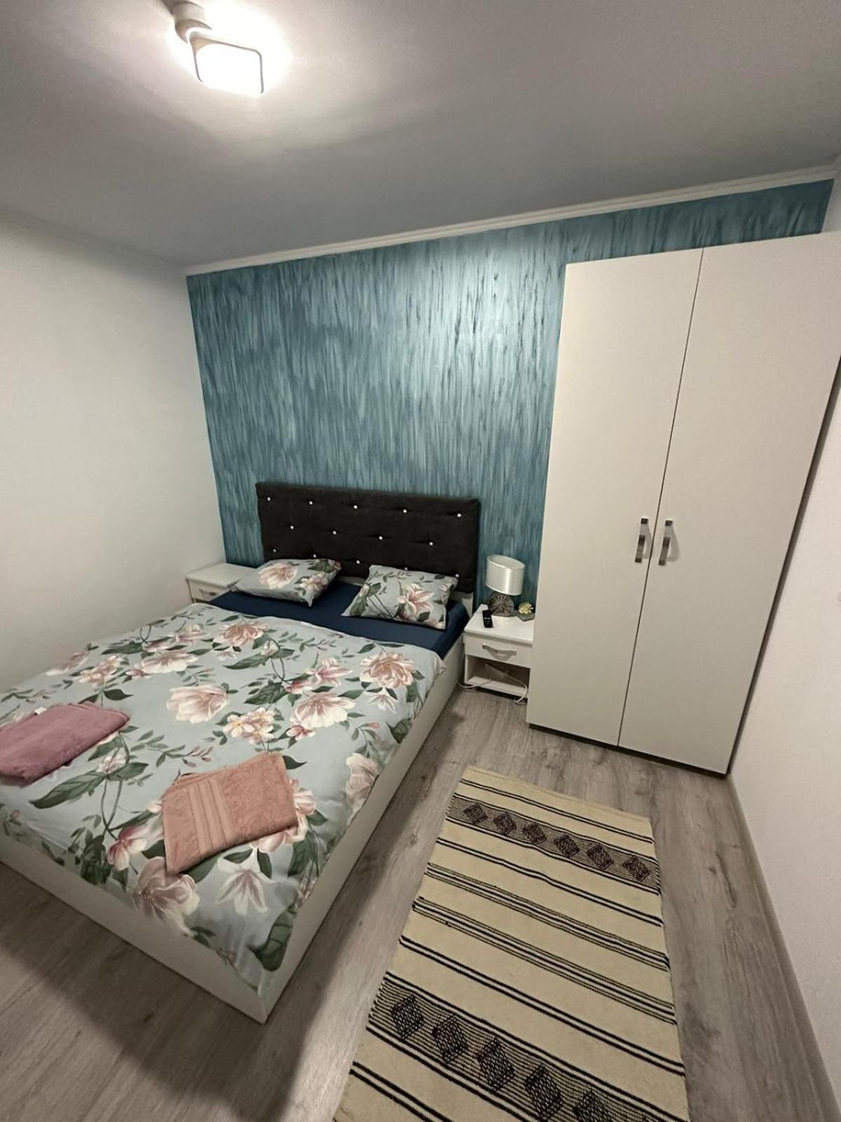 Deluxe Double Room - Photo 9