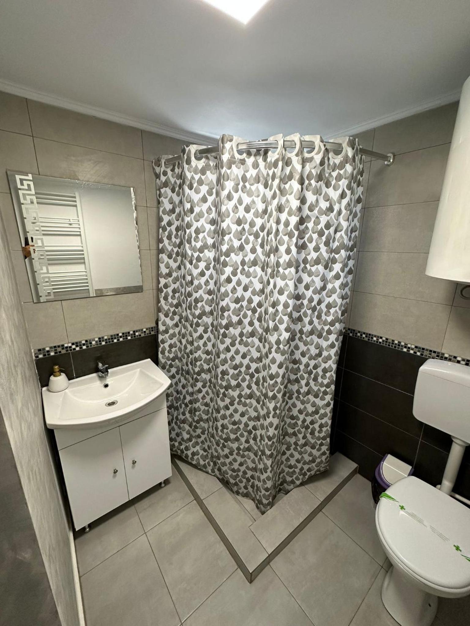Queen Room - Photo 5