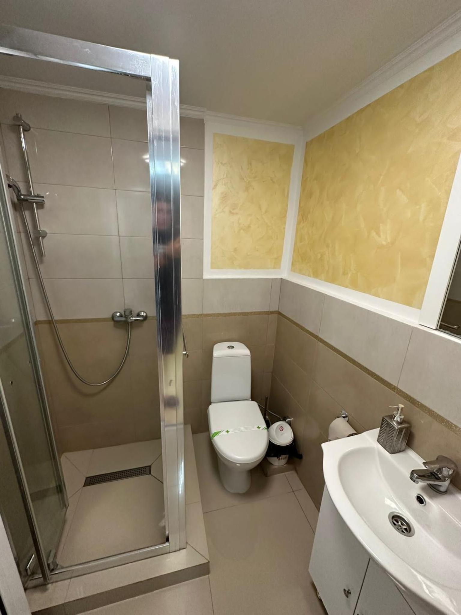 Budget Double Room - Photo 5