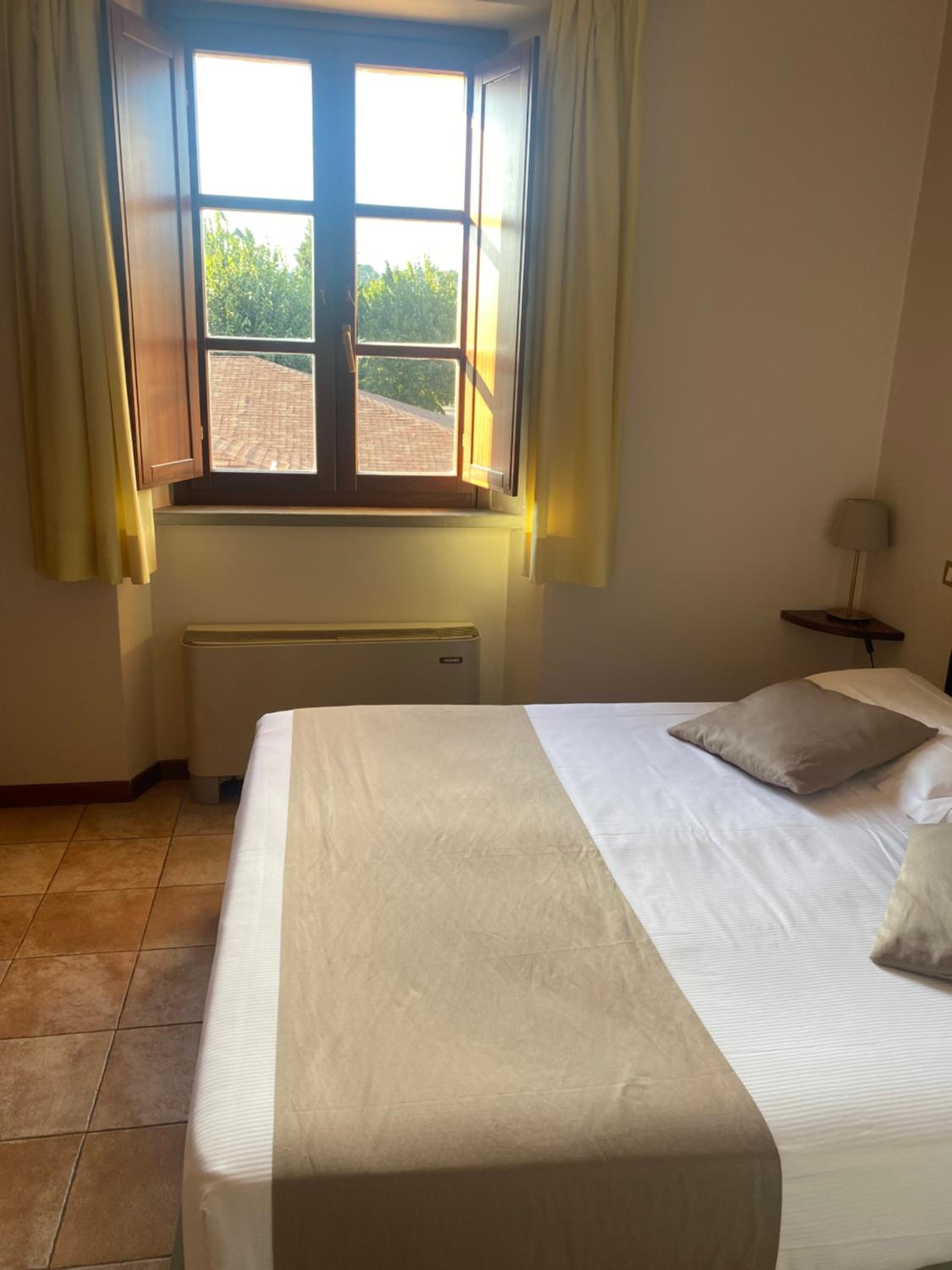 Economy Double Room photo 1