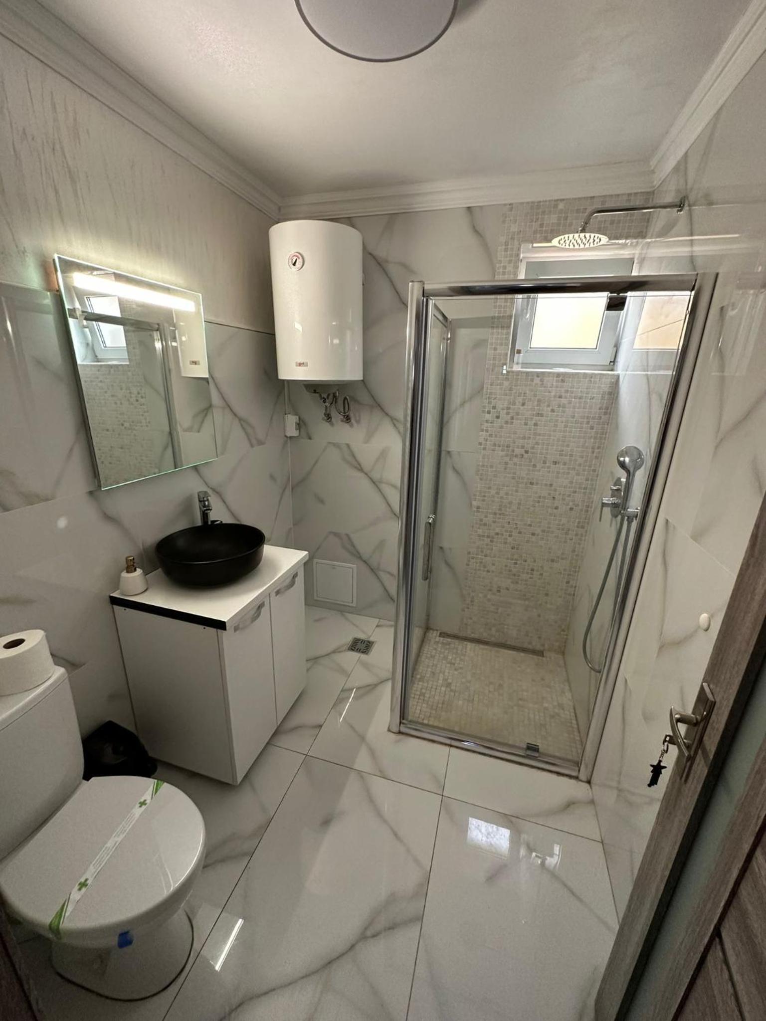 Deluxe Double Room - Photo 12