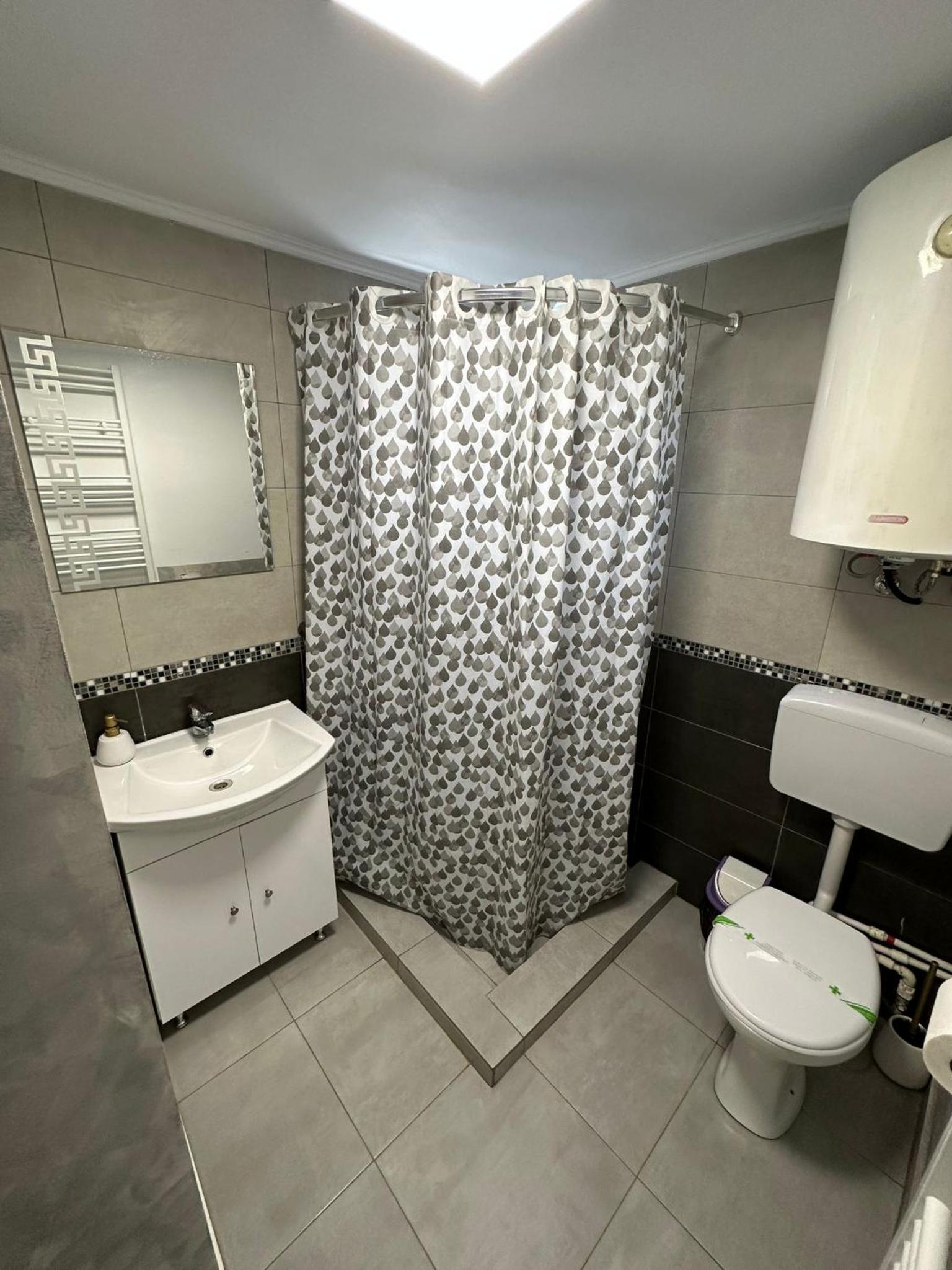 Queen Room - Photo 4