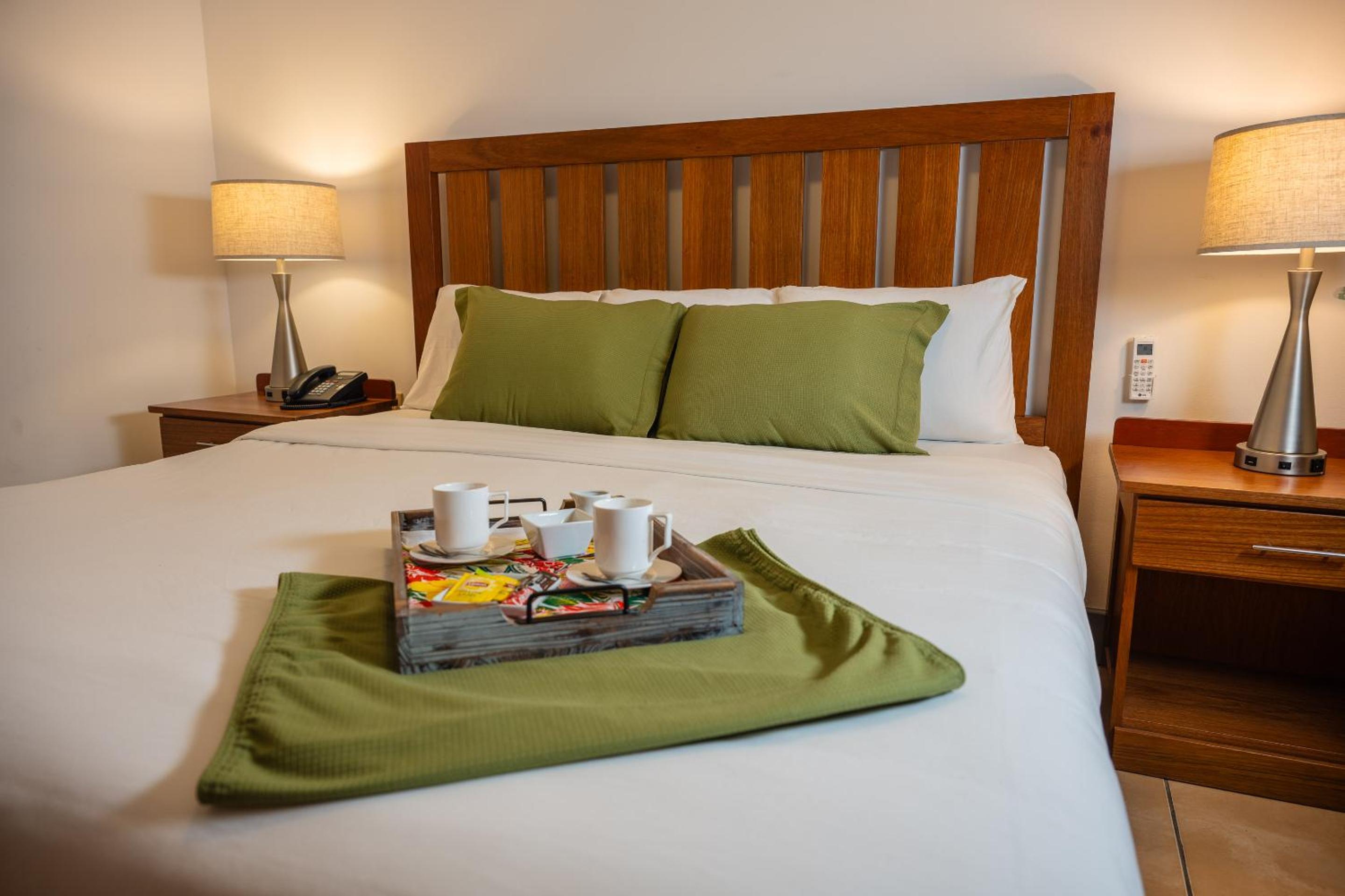 Deluxe King Room photo 3