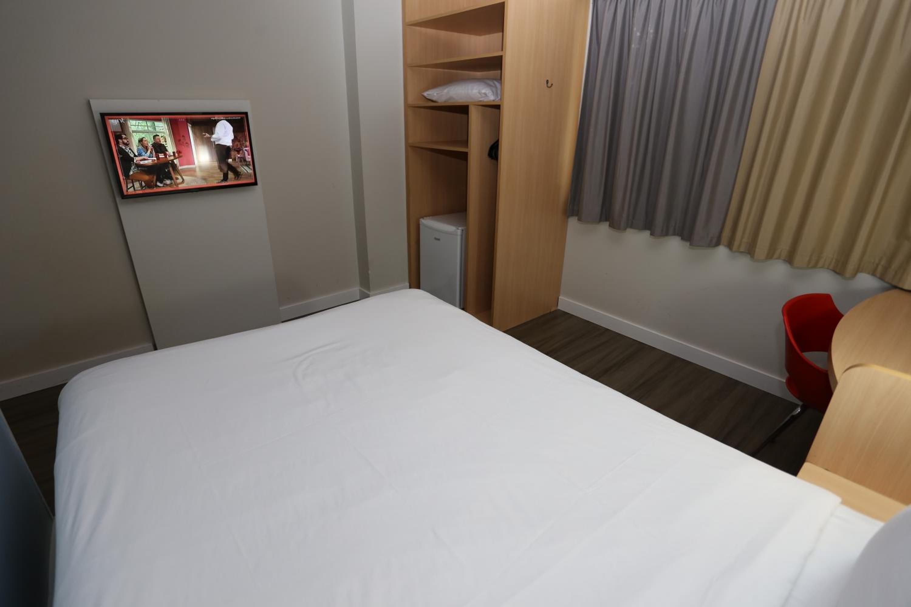 Standard Double Room - Disability Access photo 1