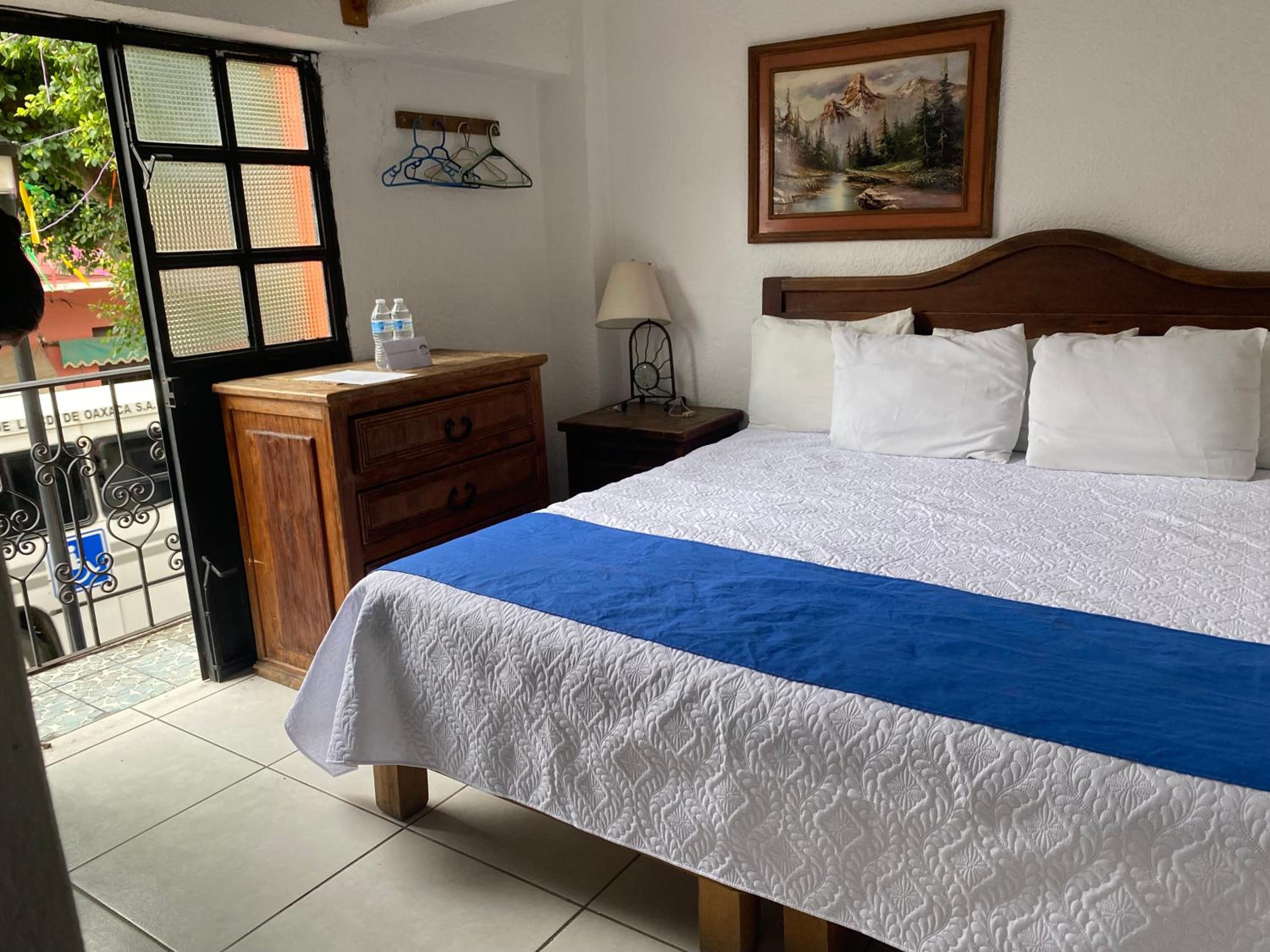 King Room with Balcony photo 1