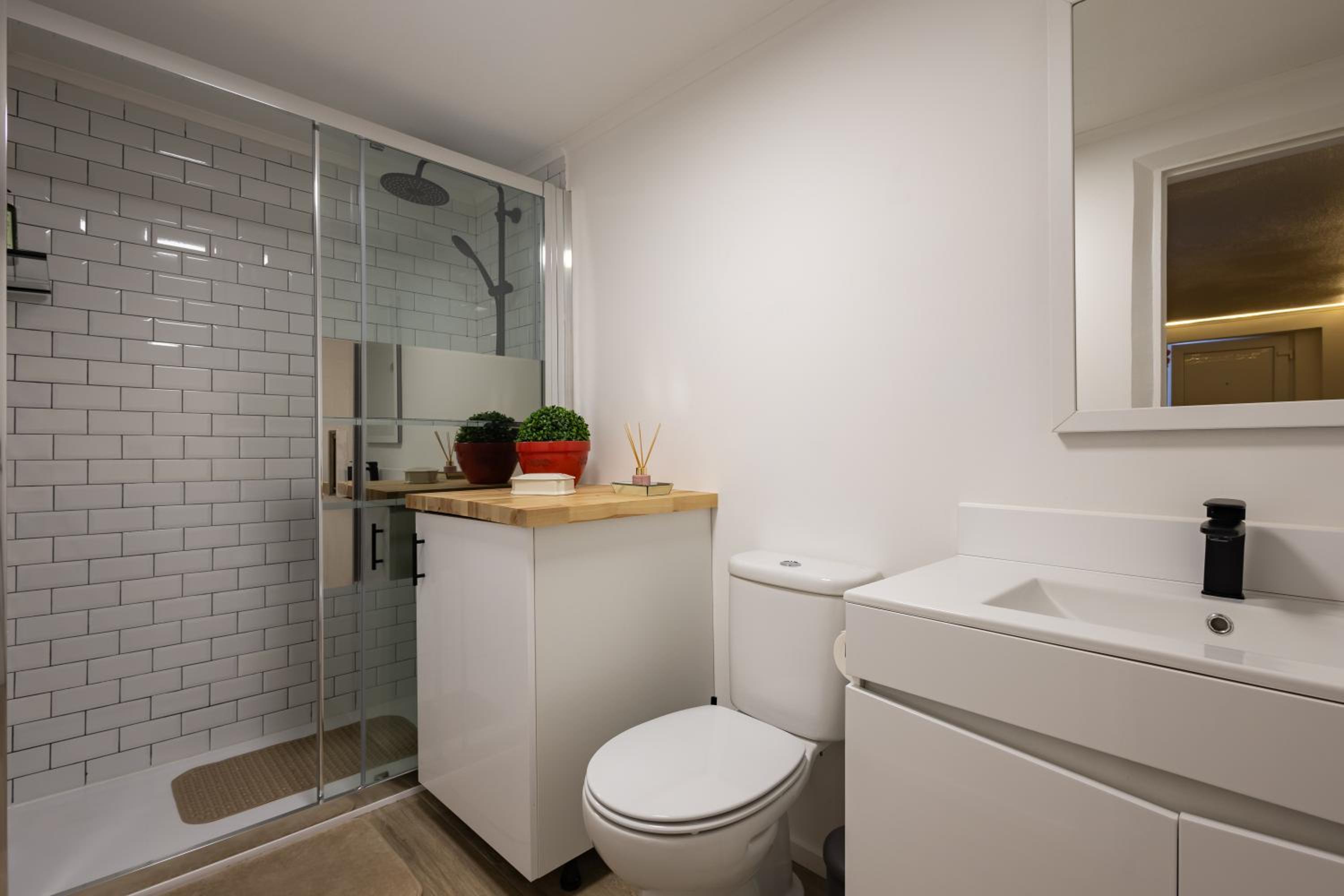 Triple Room with Private Bathroom - Photo 4