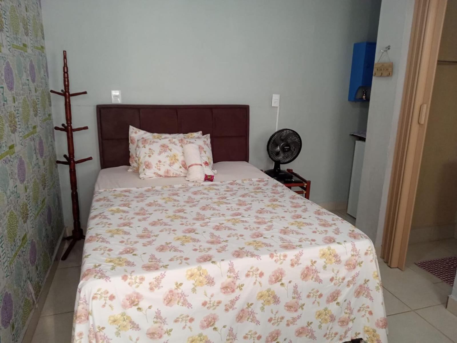 Apartment with Shower photo 1