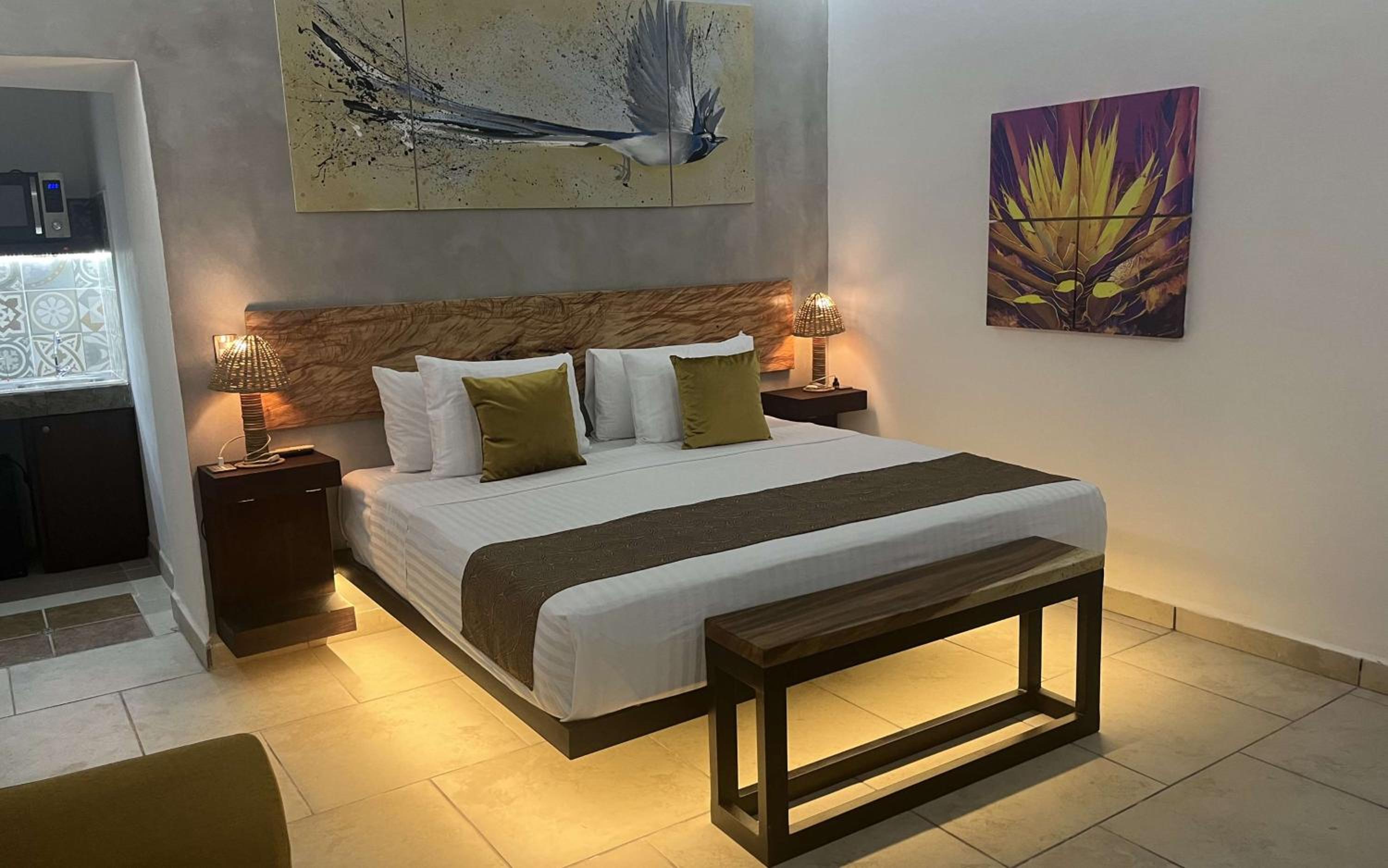 King Suite with Kitchenette and Sofa Bed - Non-Smoking - Photo 5