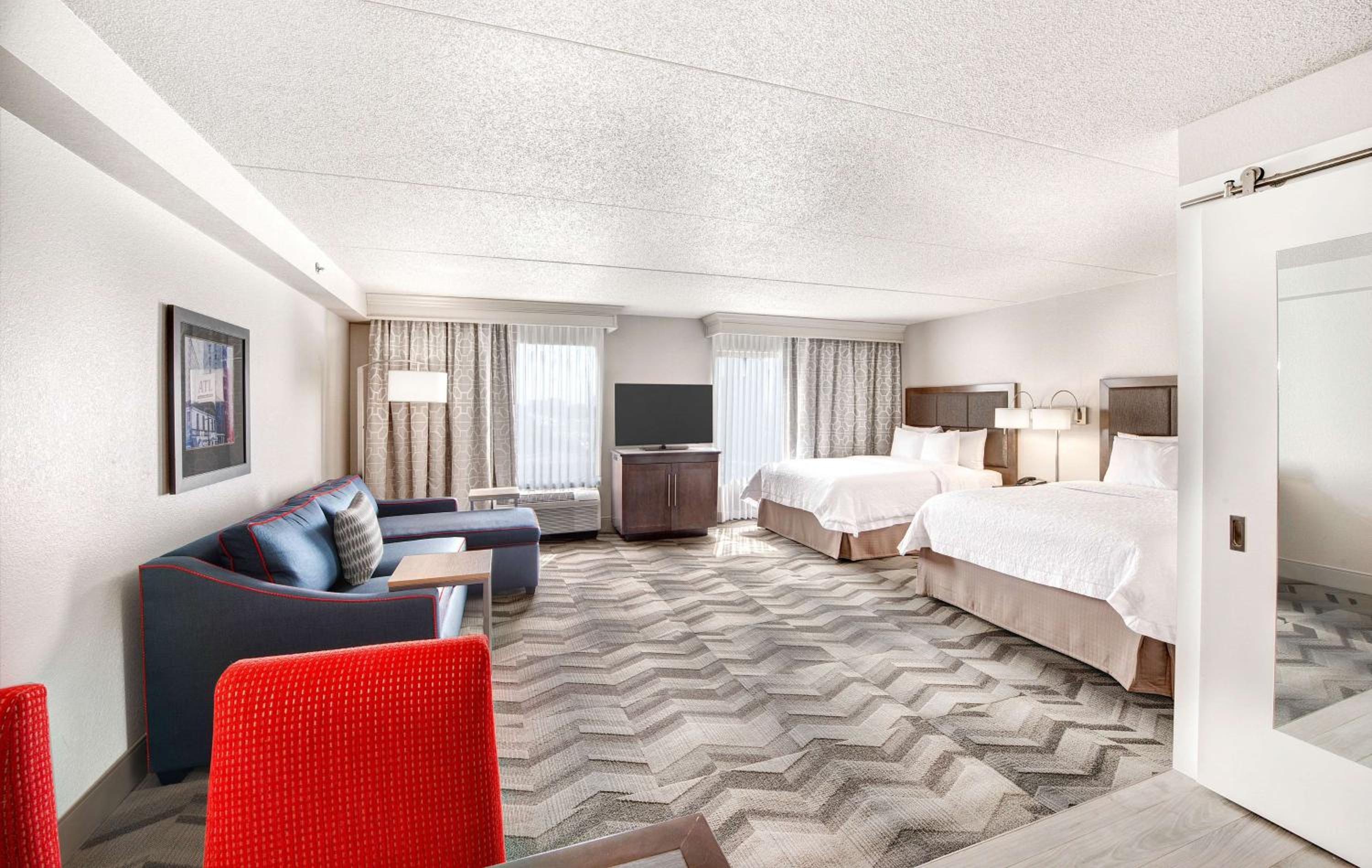 Studio Suite with Two Queen Beds - Non-Smoking - Photo 5
