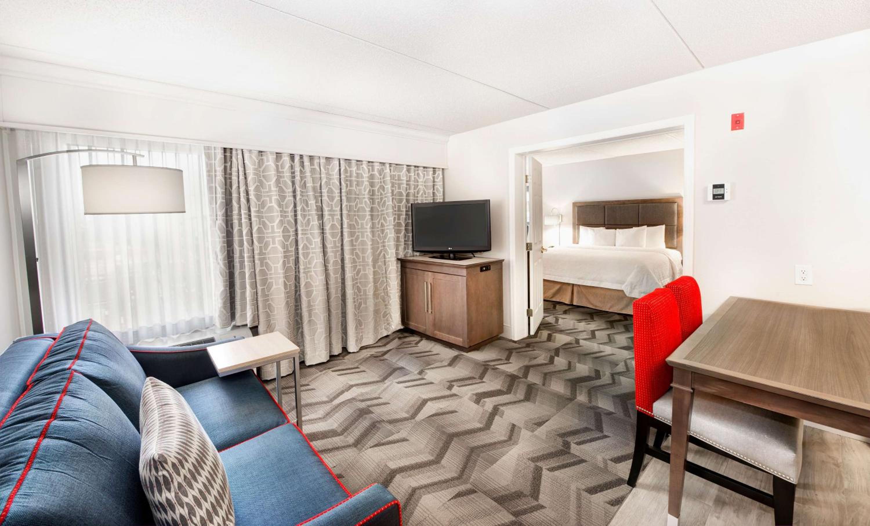 One-Bedroom King Suite with Kitchen - Non-Smoking  - Photo 5