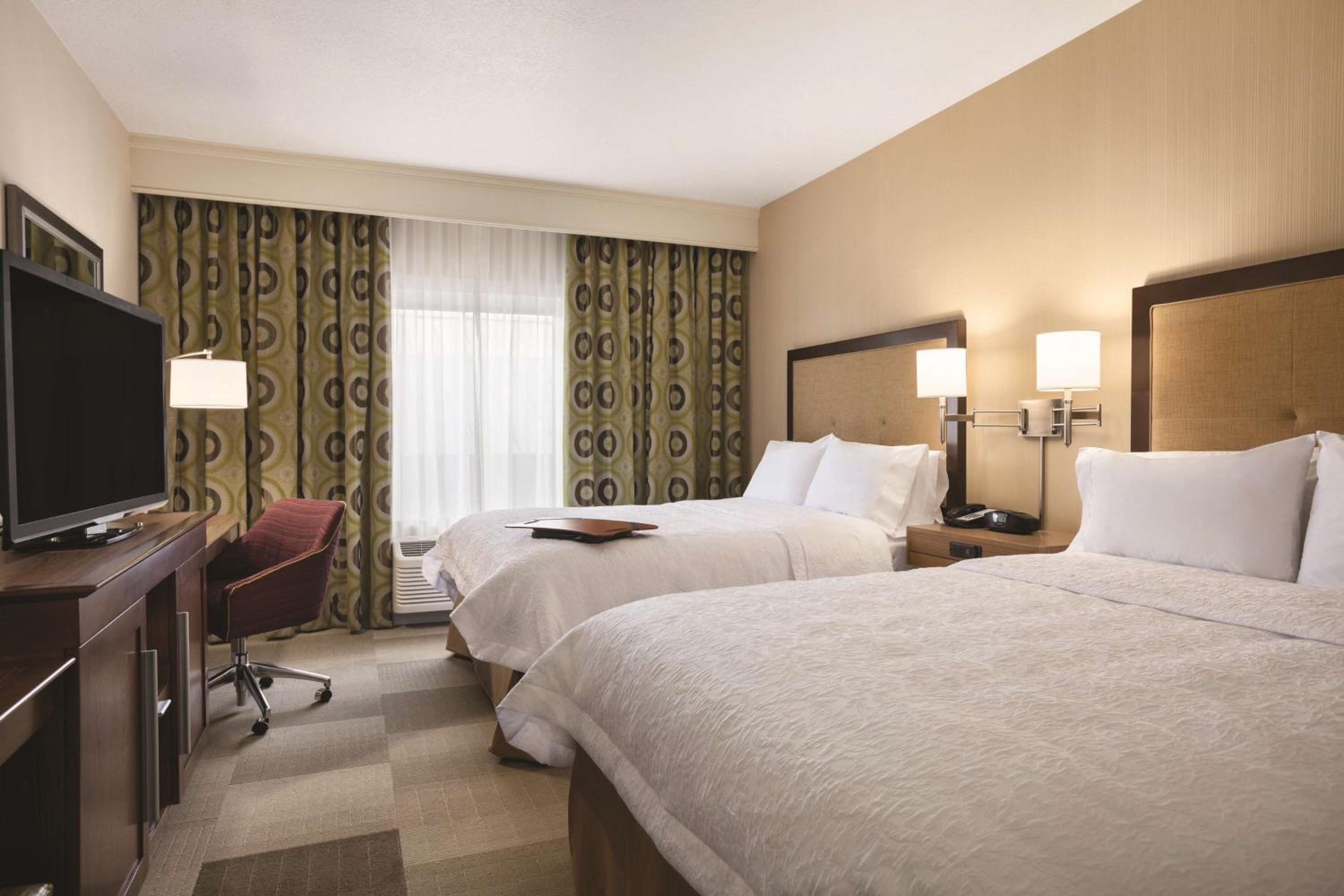 Queen Room with Two Queen Beds - Non-Smoking