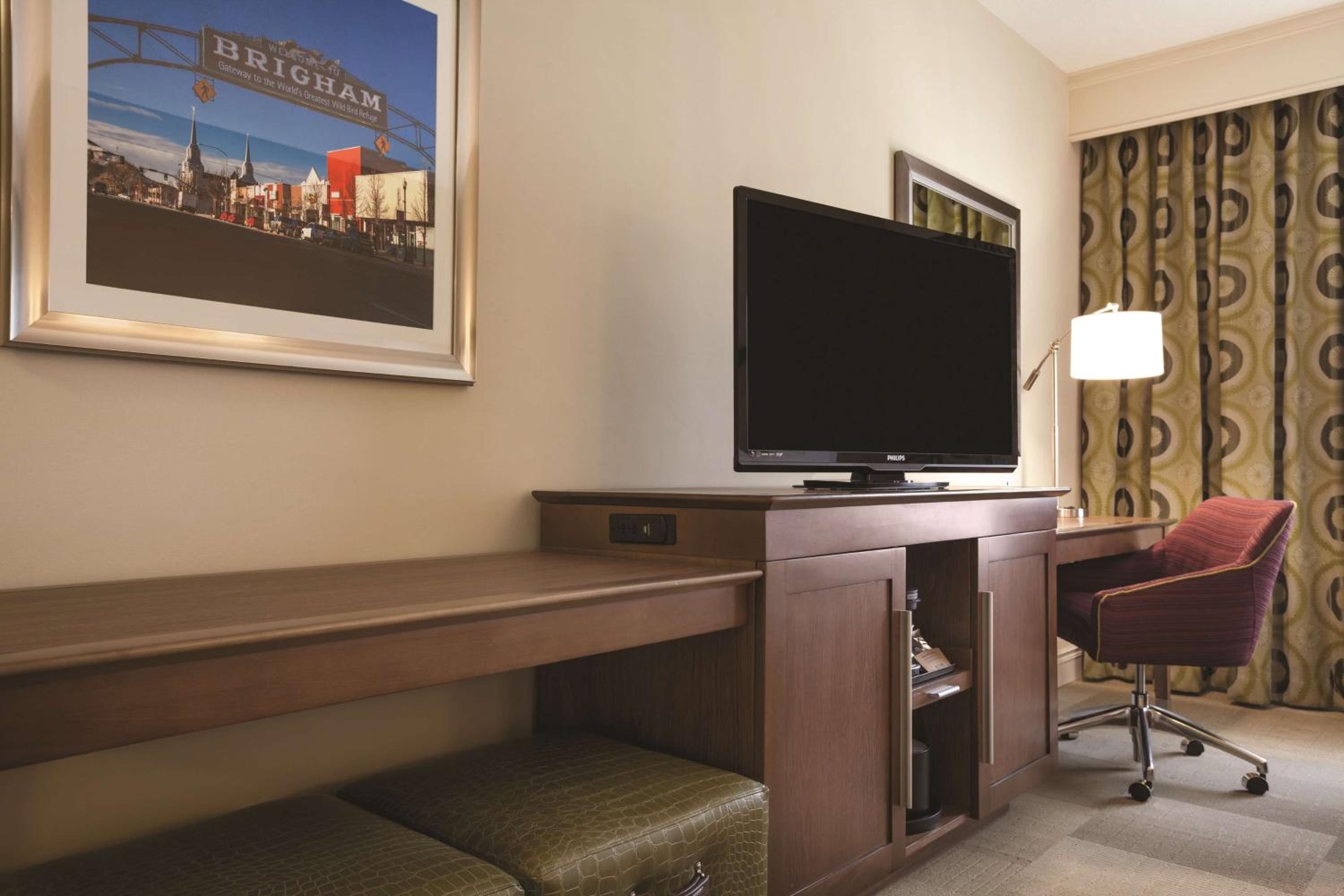 King Room - Hearing Access/Non-Smoking photo 3
