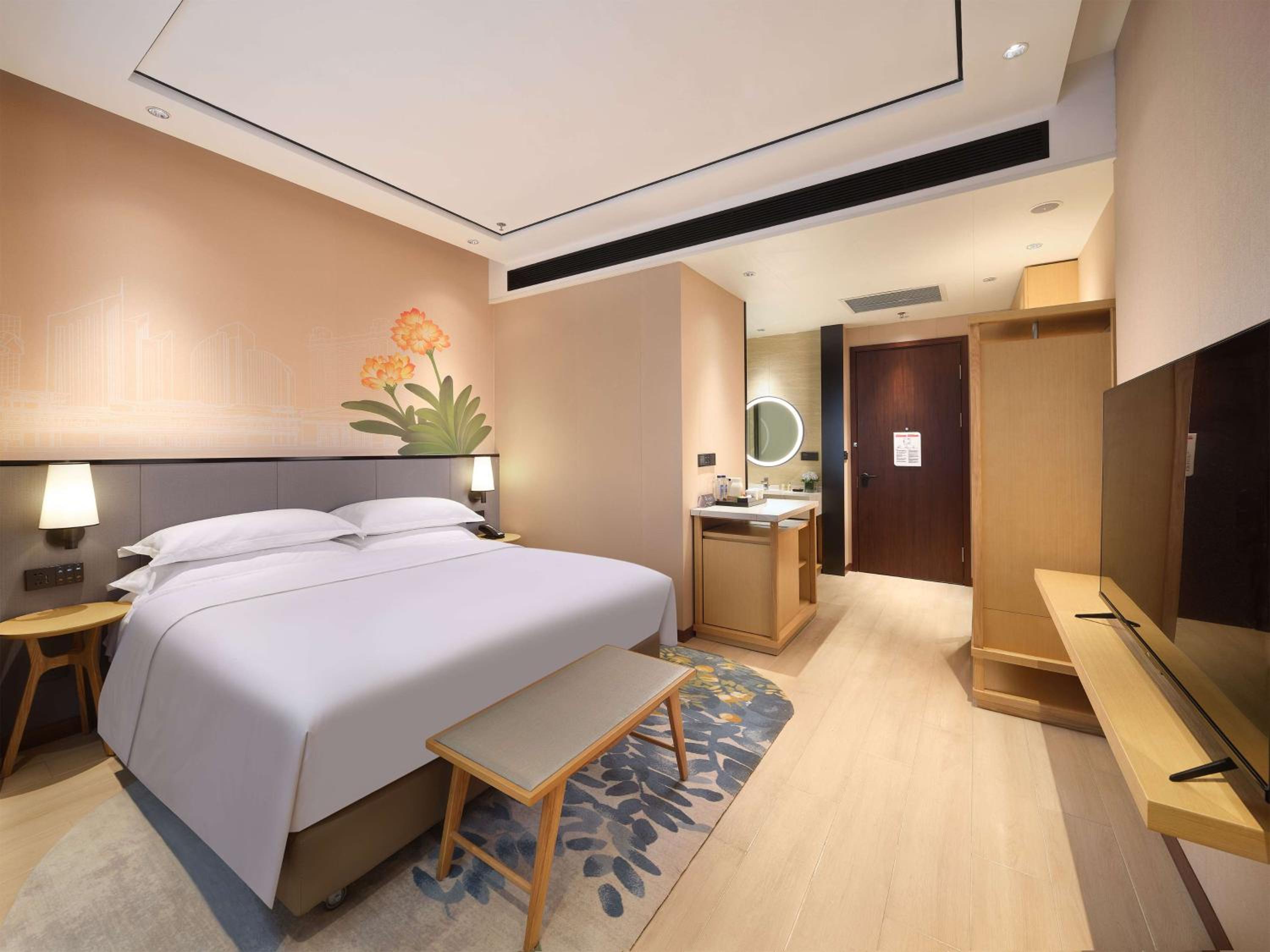King Guest Room - Photo 2