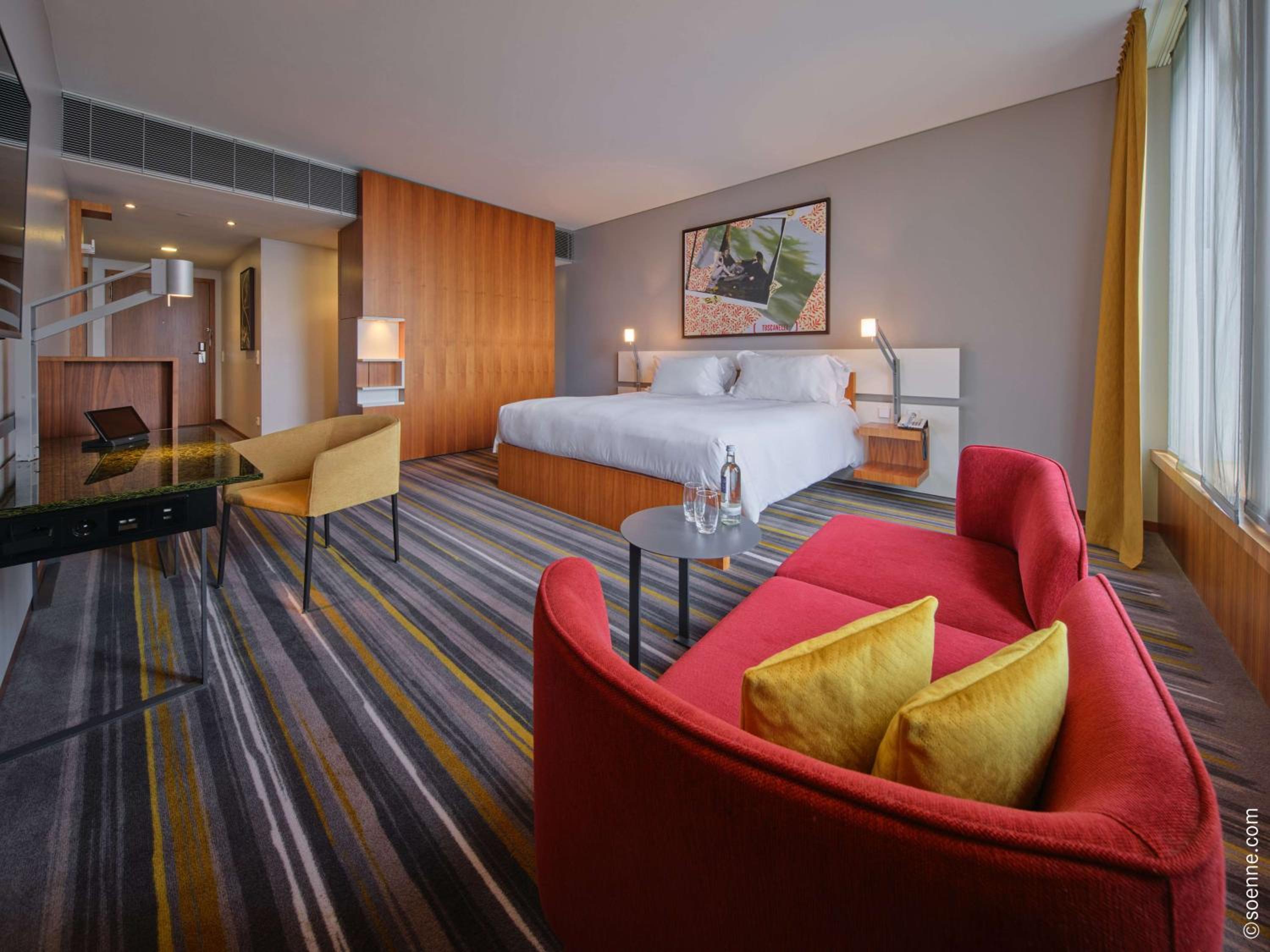 Comfort Room with Kingsize Bed - Photo 7