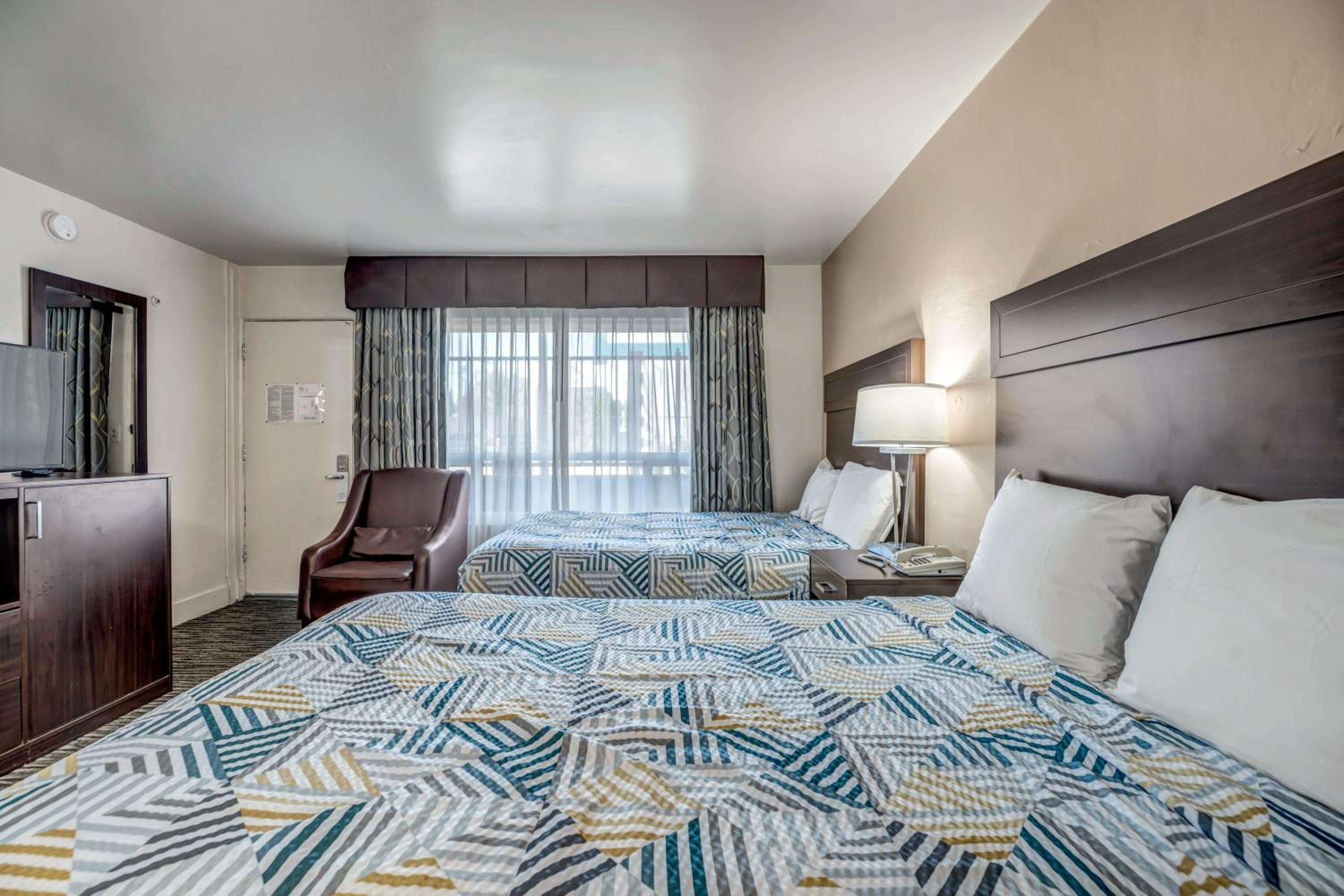 Queen Room with Two Queen Beds - Non-Smoking