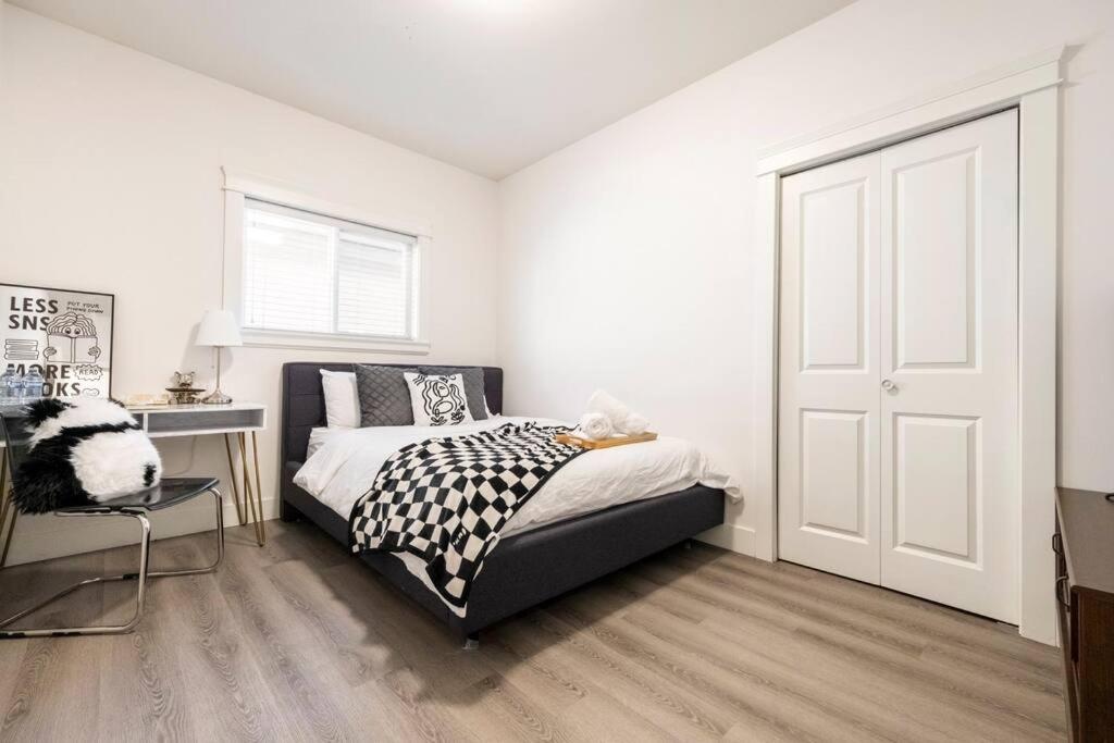 Queen Room photo 3