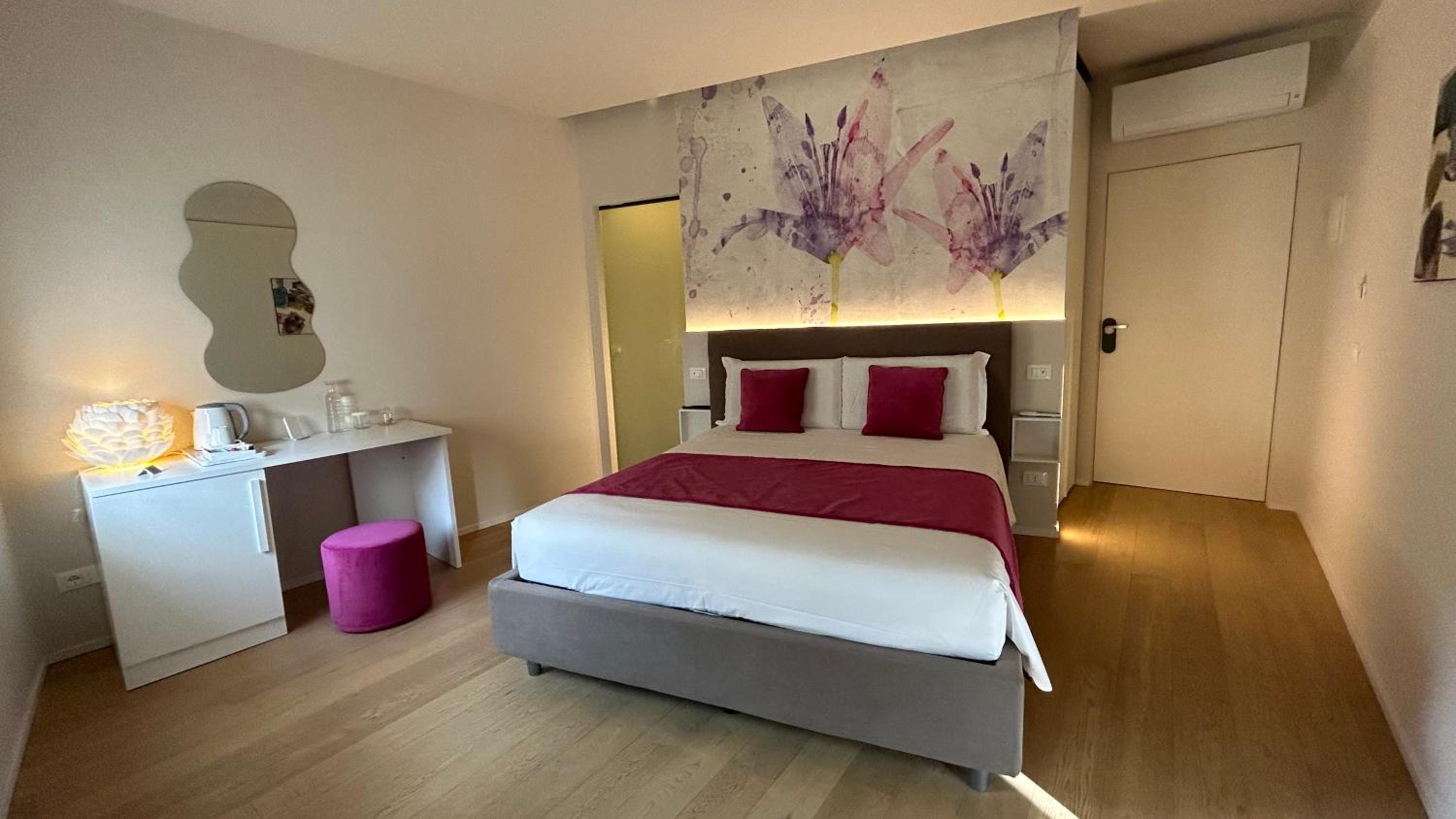 Superior Queen Room photo 1