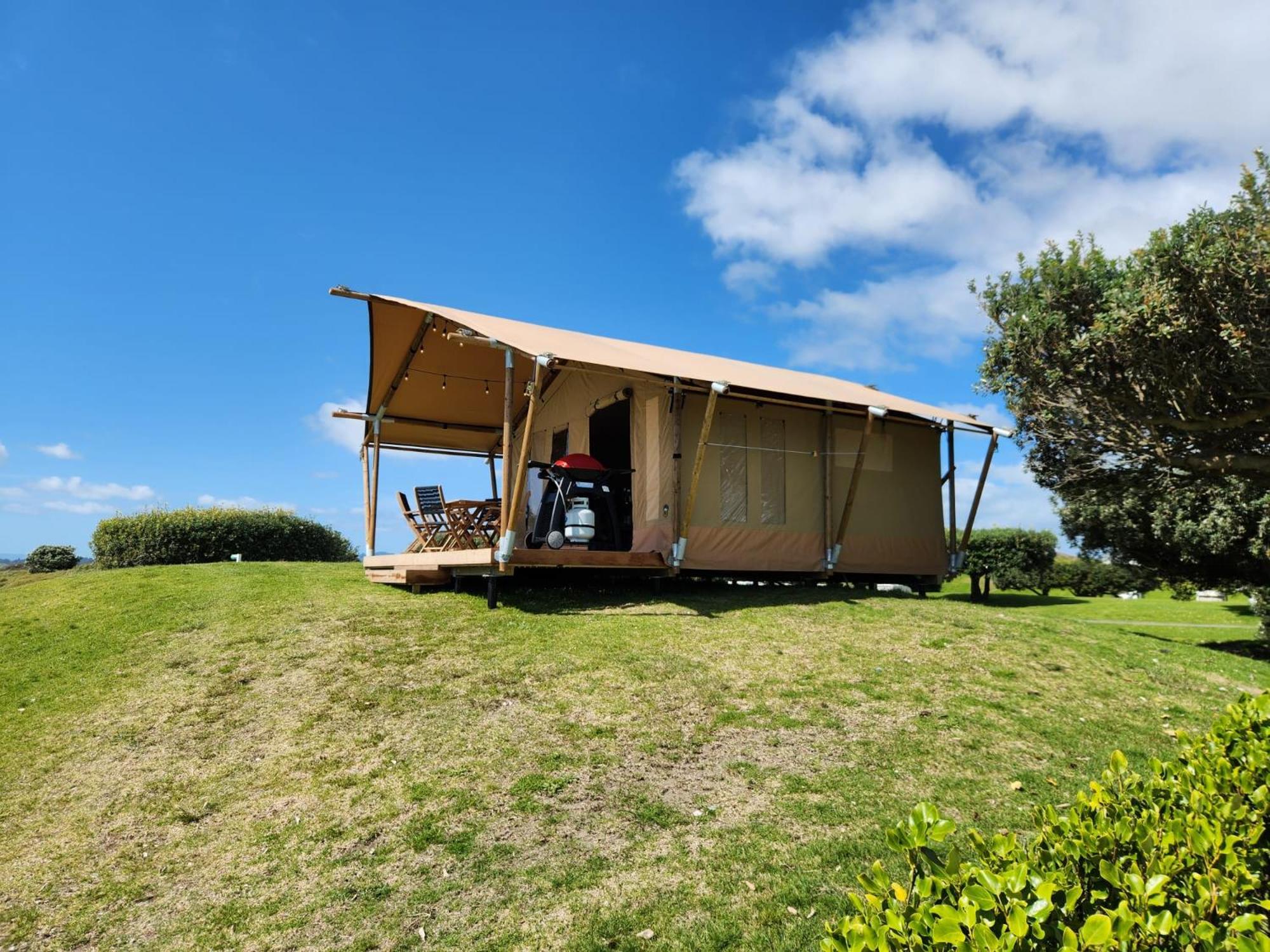 Deluxe Ocean View Safari Tent - No Ensuite - Photo 2