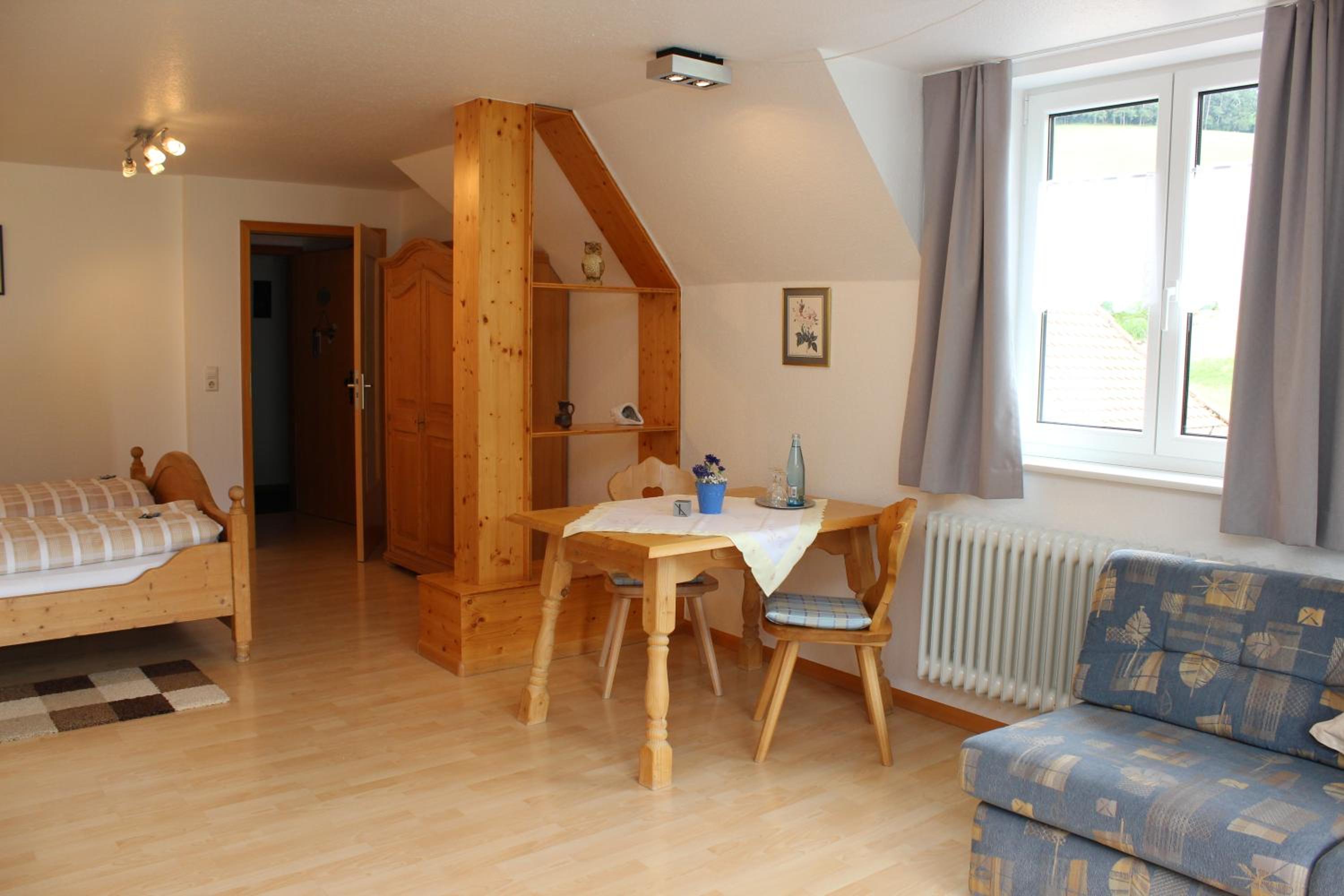 Junior Suite with Mountain View - Photo 2