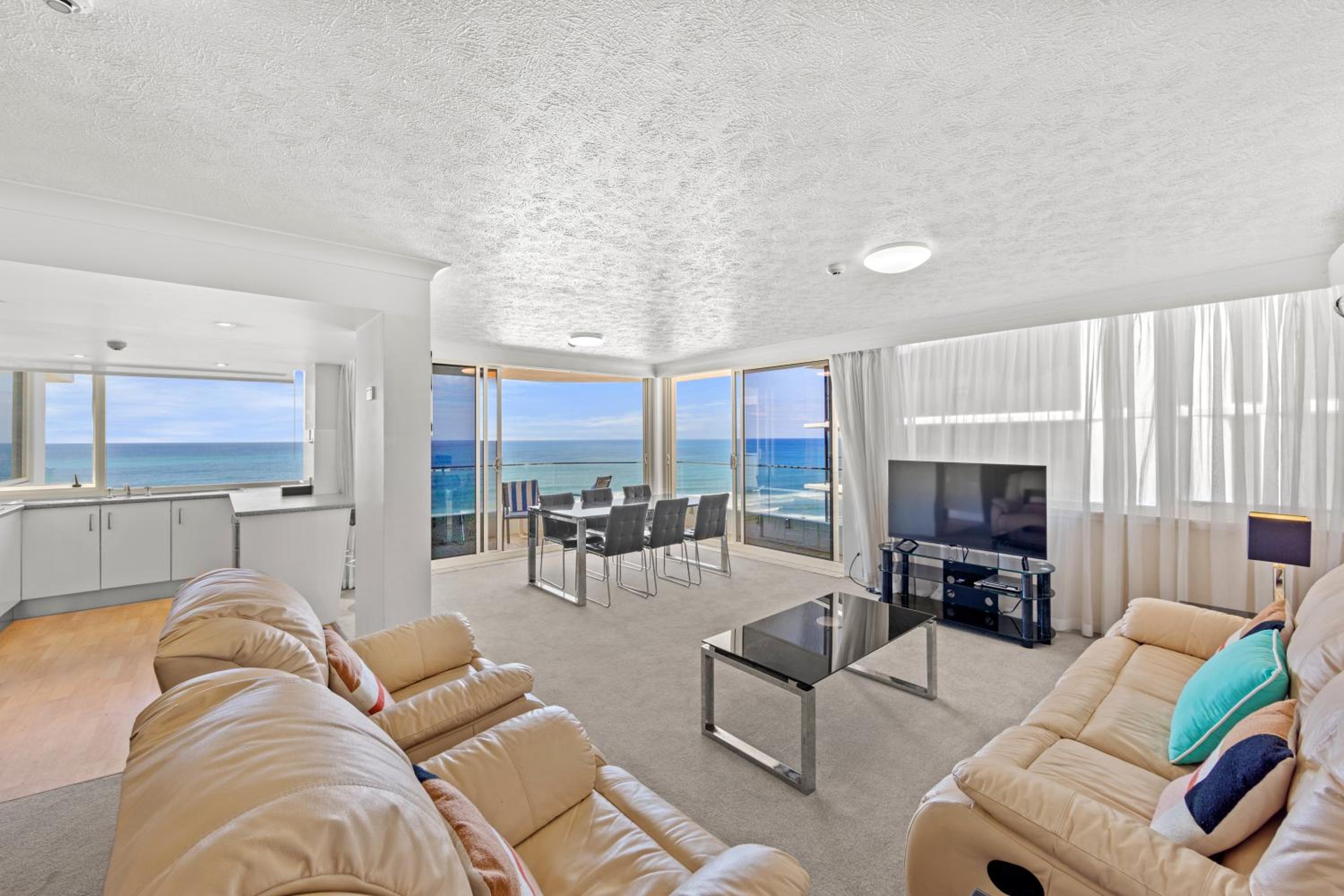 Standard Two-Bedroom Apartment with Aircon and Ocean View