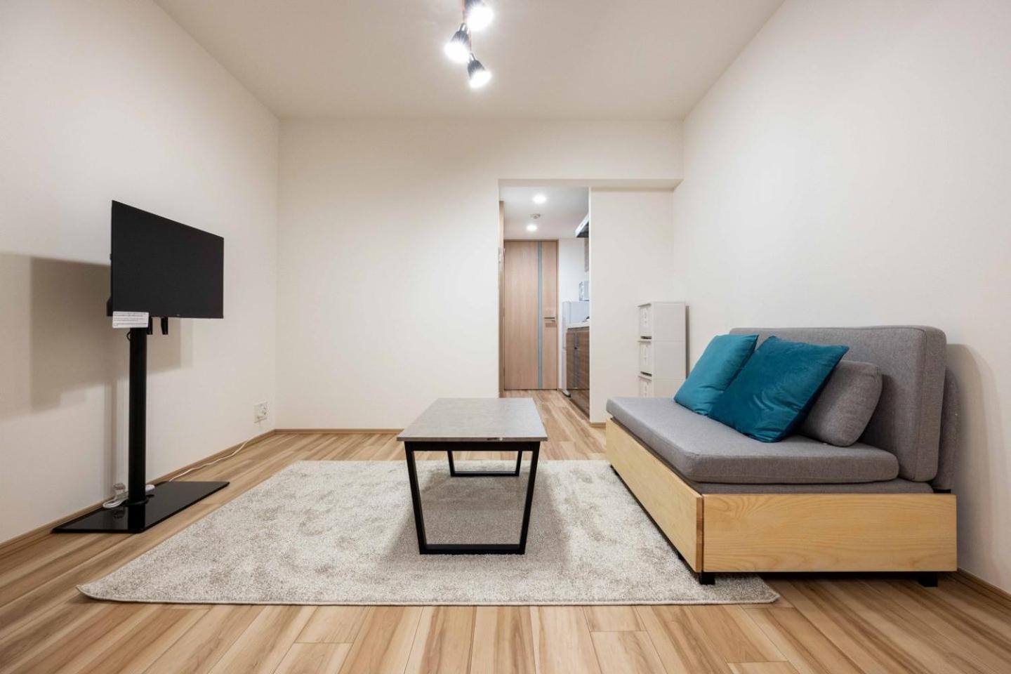 One-Bedroom Apartment photo 2