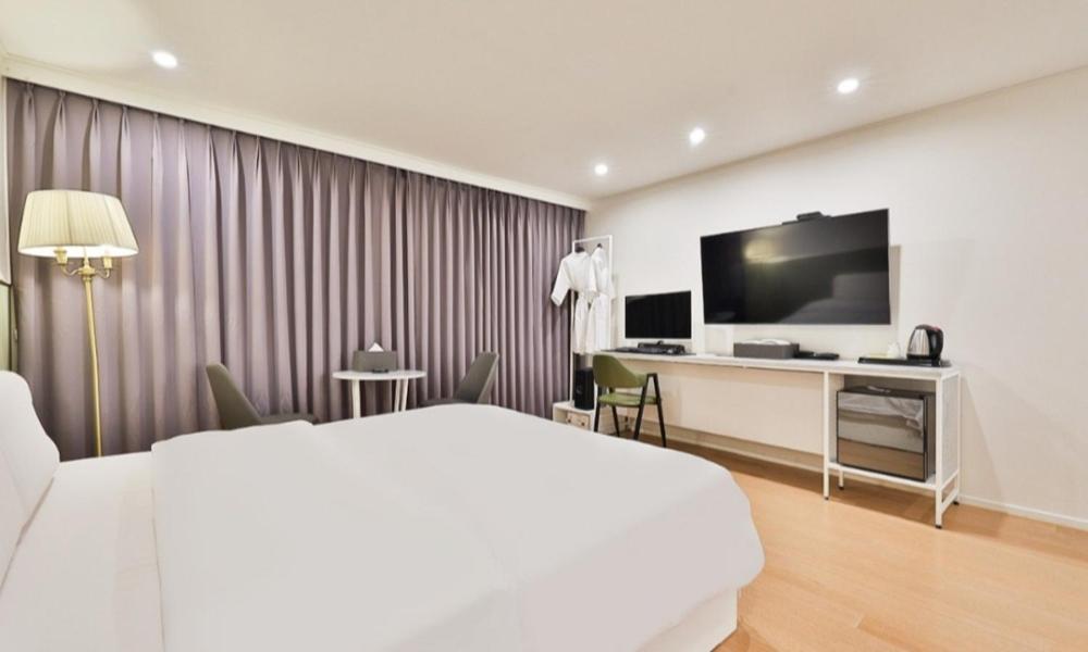 Standard Double Room - Photo 1