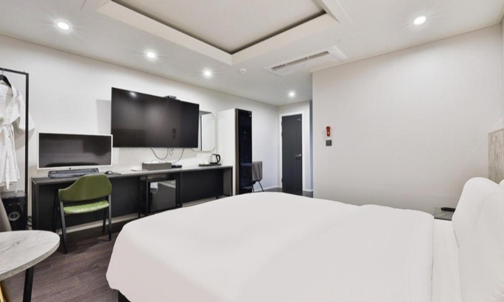 Deluxe Double Room - Photo 3