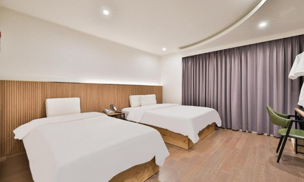Deluxe Twin Room - Photo 1