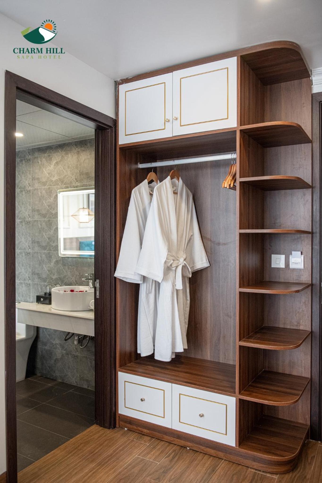 Double Room - Photo 17