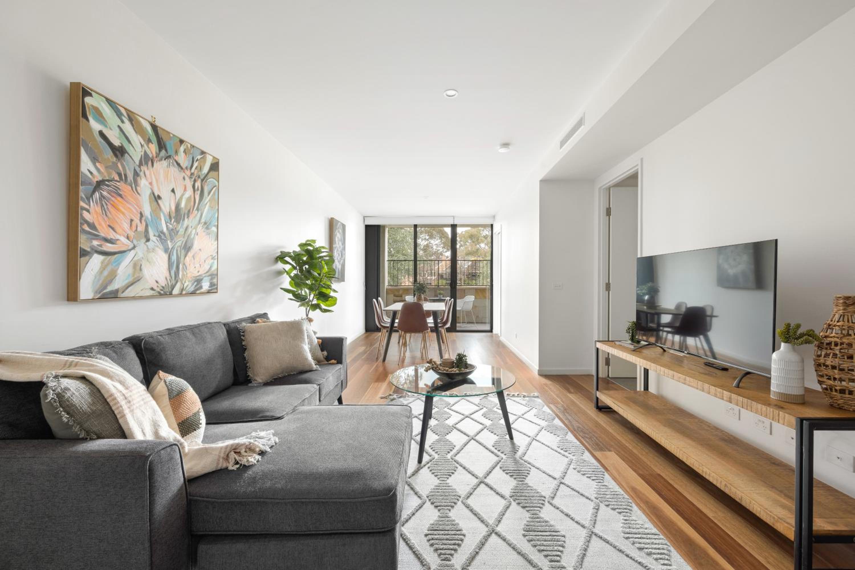 Two Bedroom Apartment With Parking
