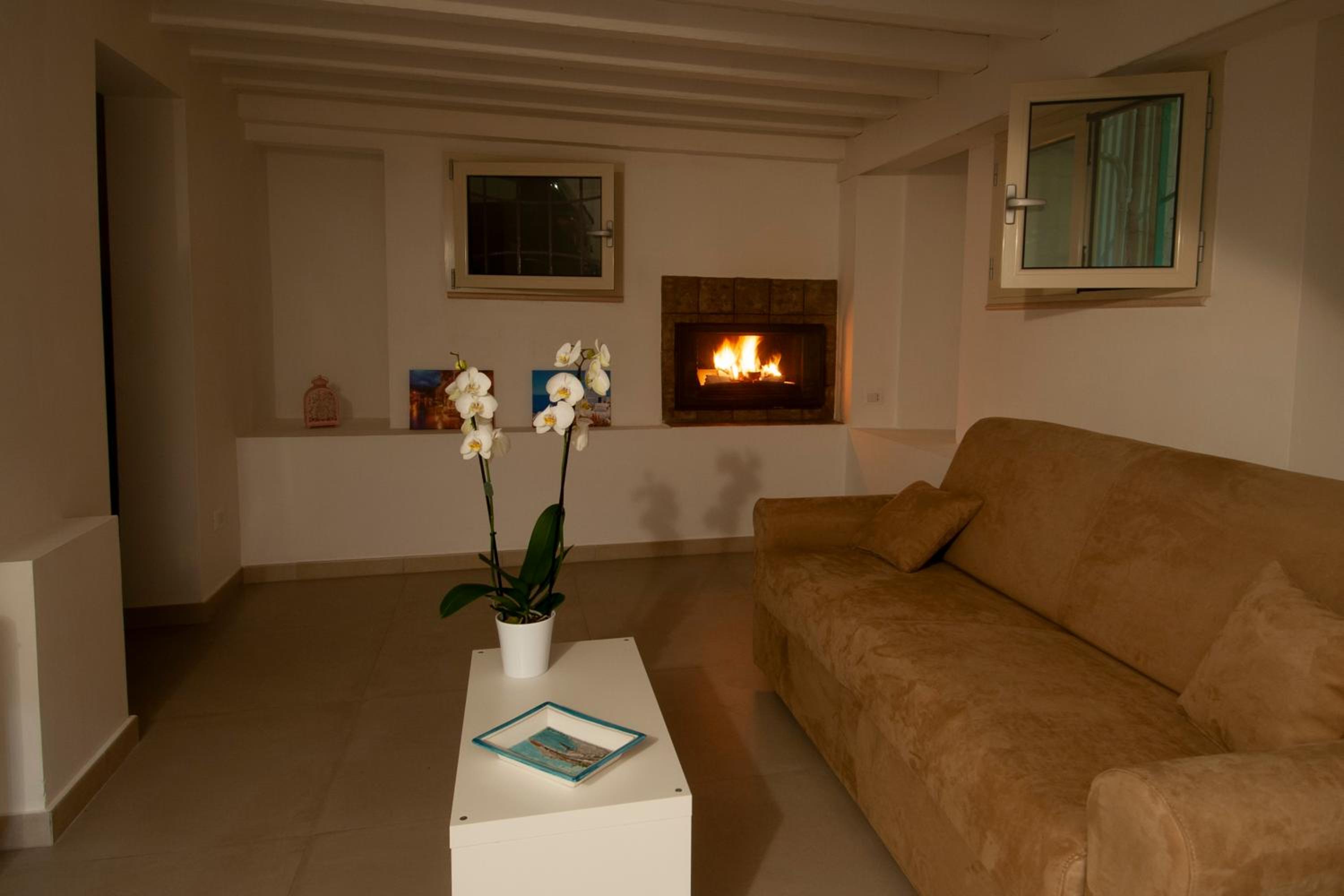 Two-Bedroom House photo 3