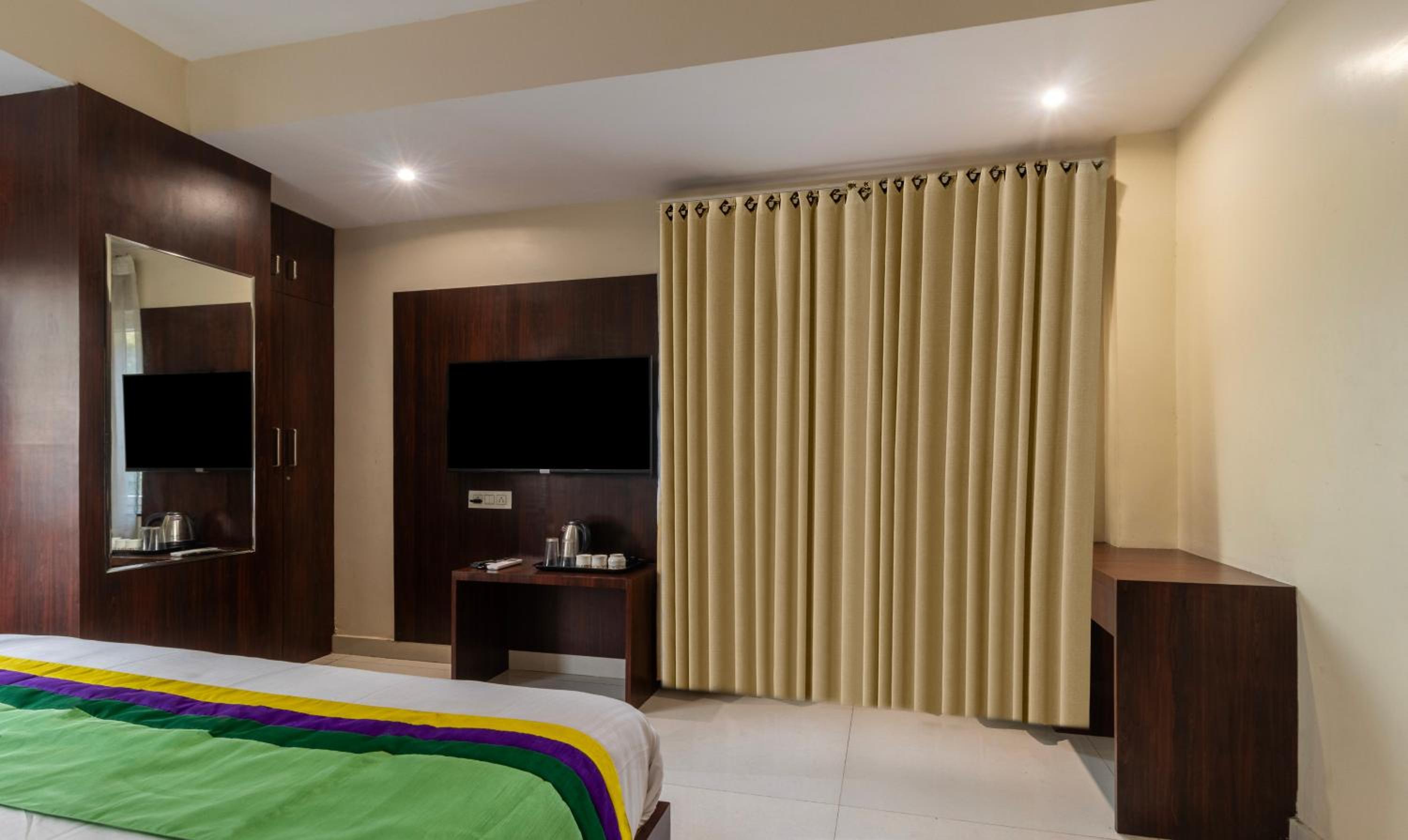 Standard Double Room - Photo 4
