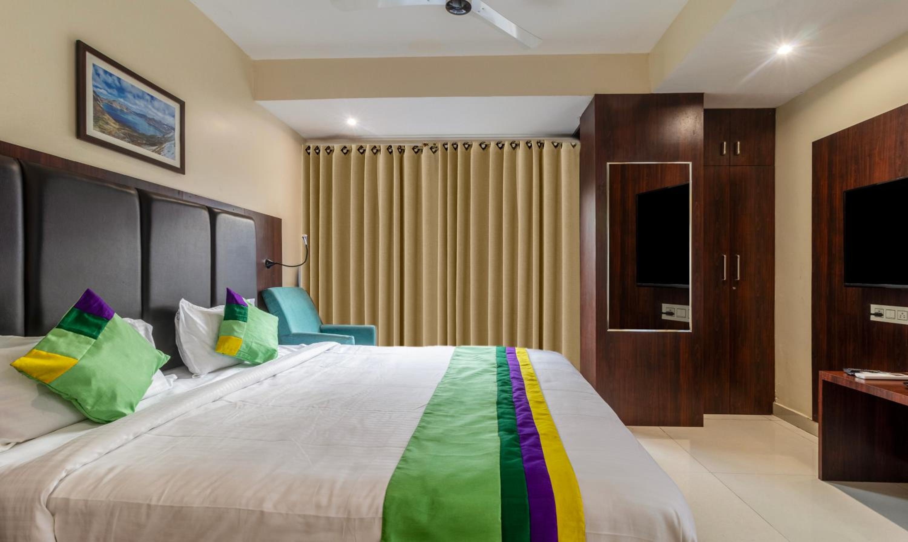 Standard Double Room - Photo 3