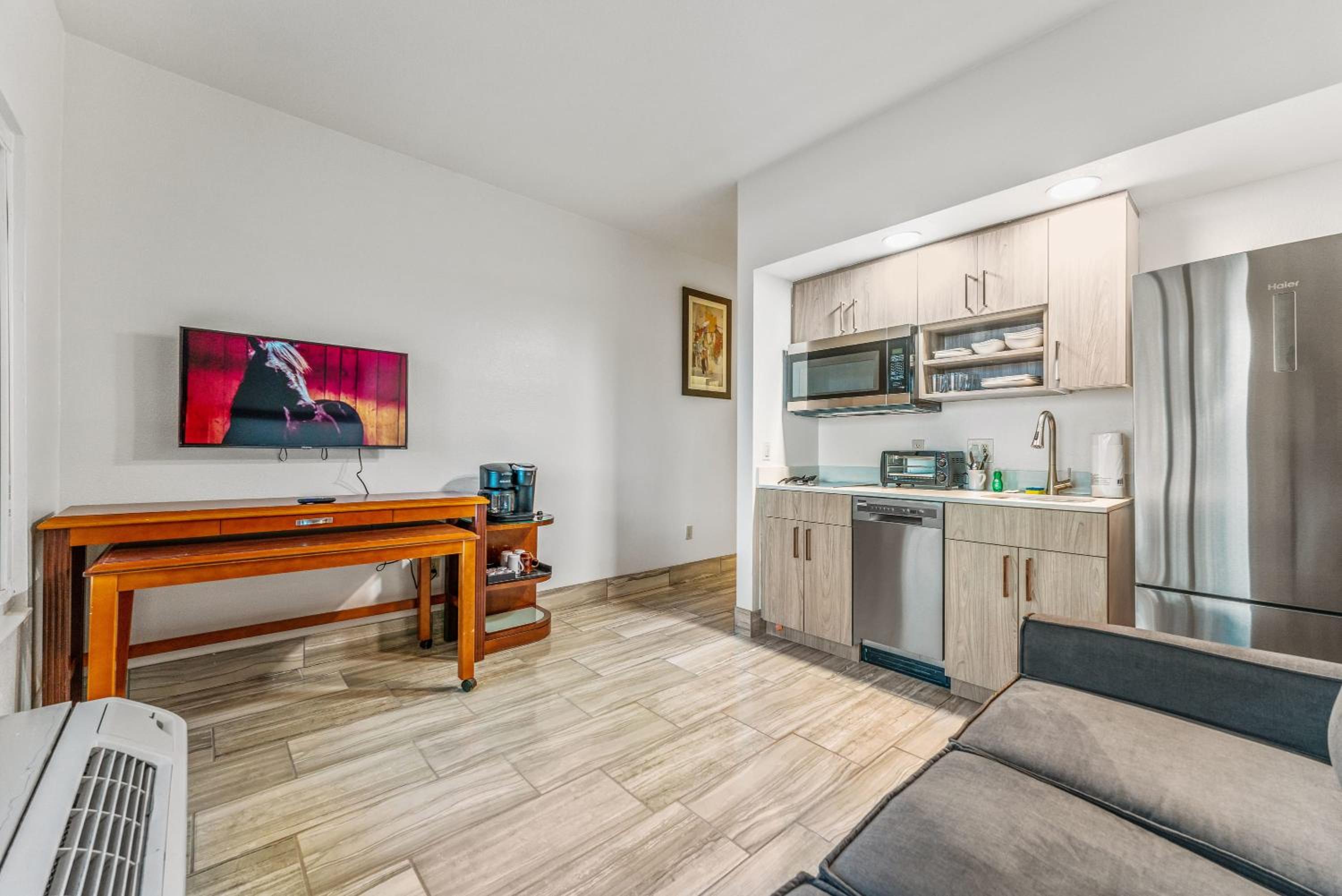 Apartment photo 3