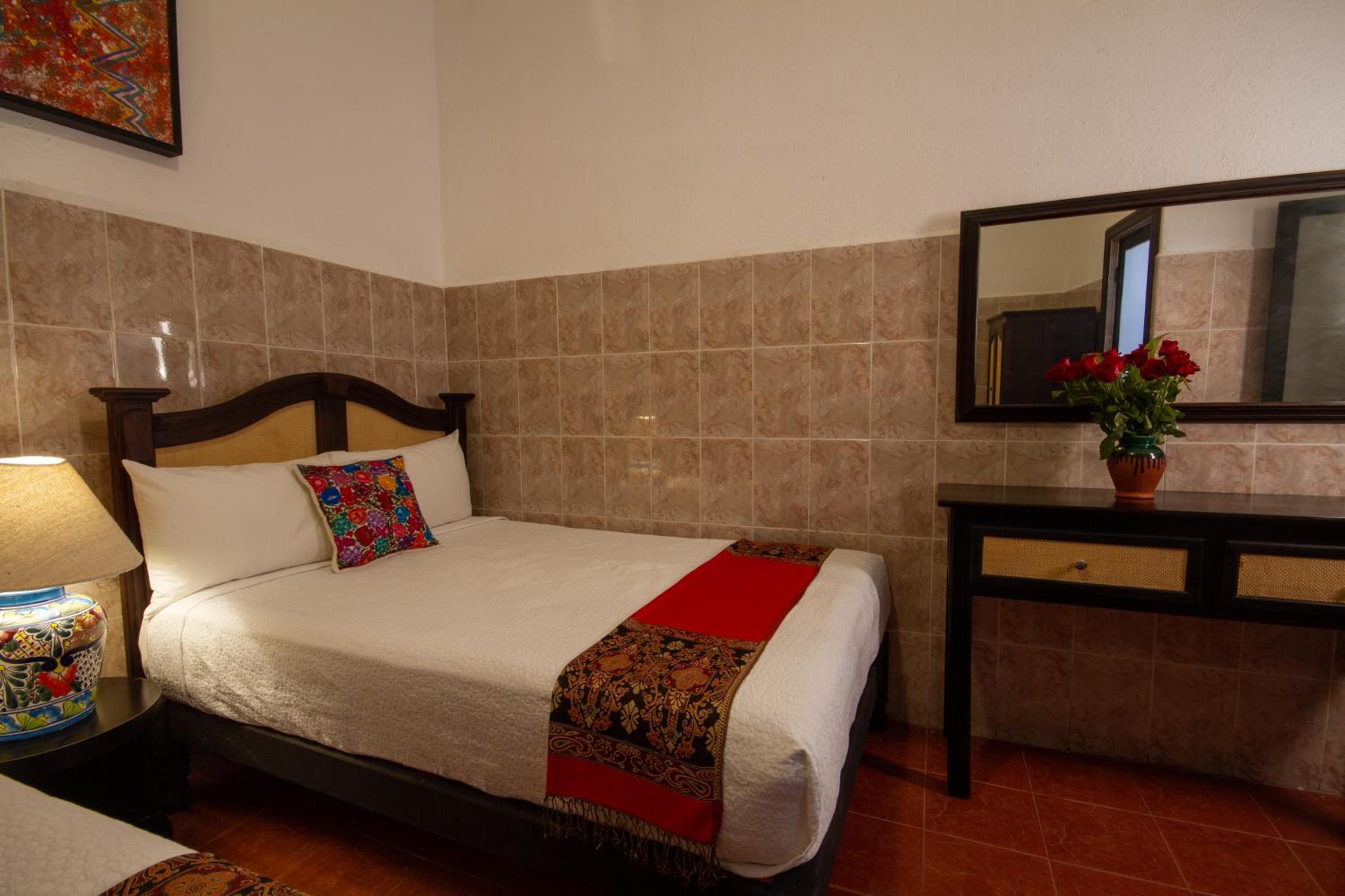 Superior Suite - Photo 7