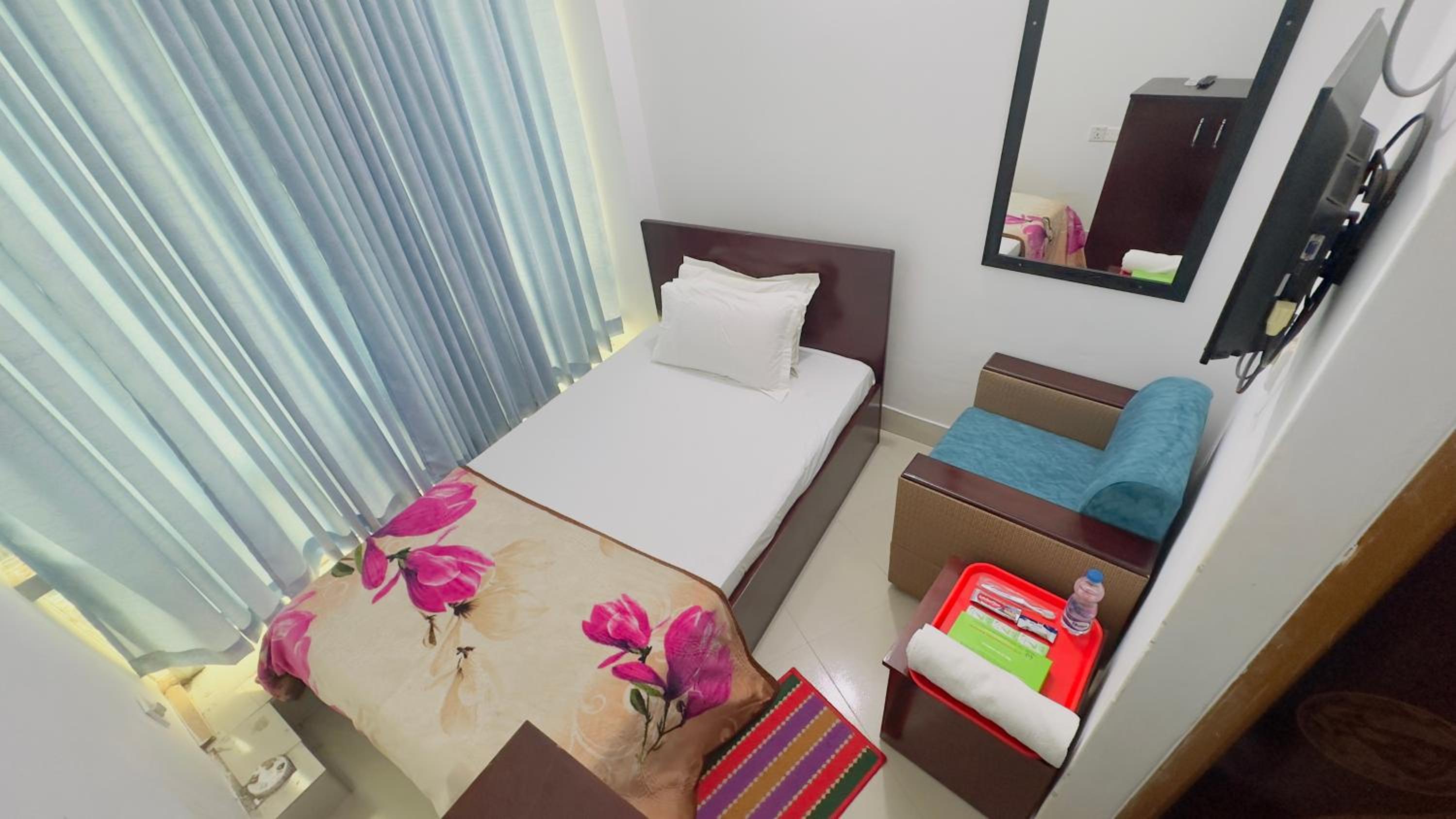Single Room photo 3