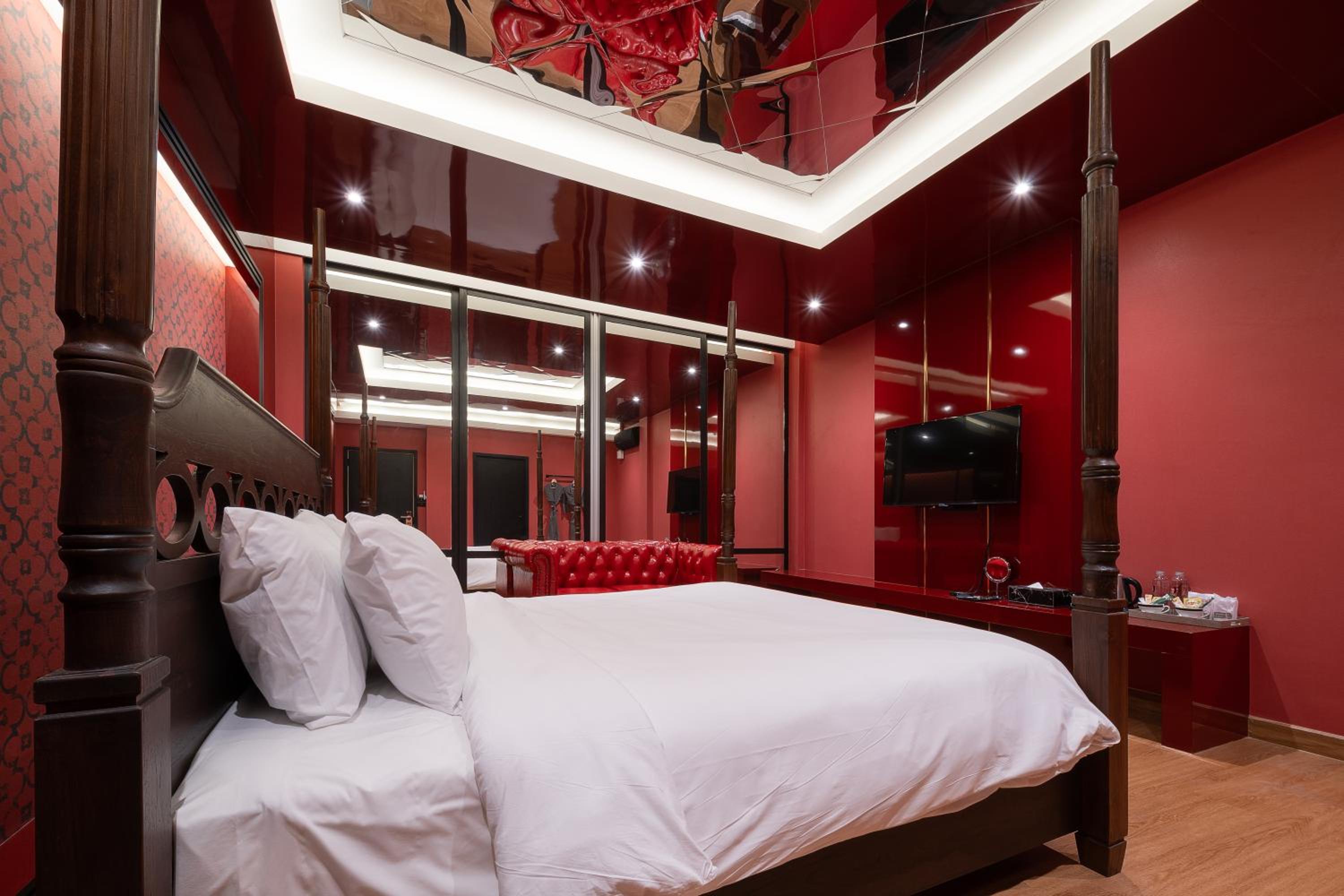 Executive Suite photo 2