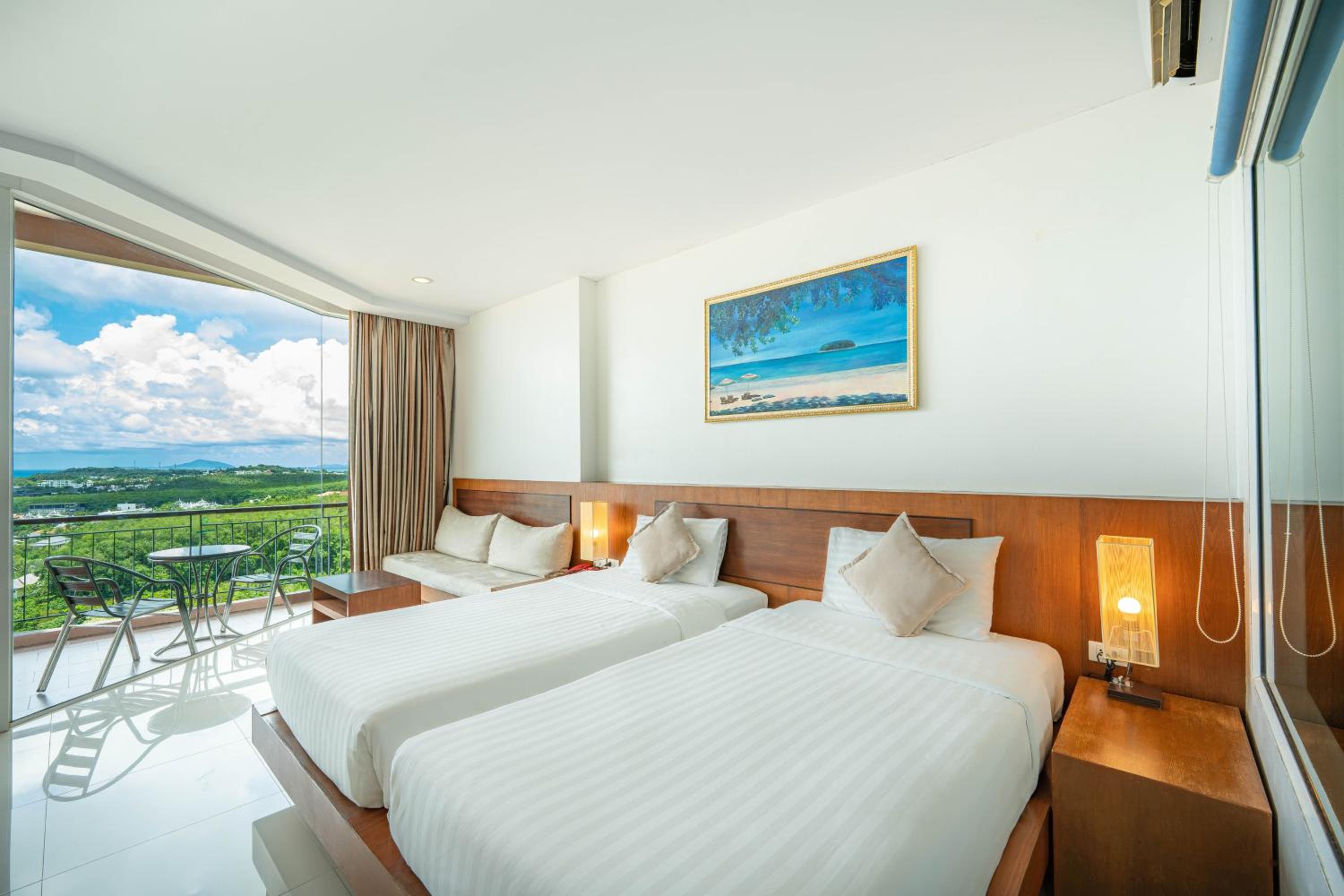 Grand Deluxe Double room with Sea View