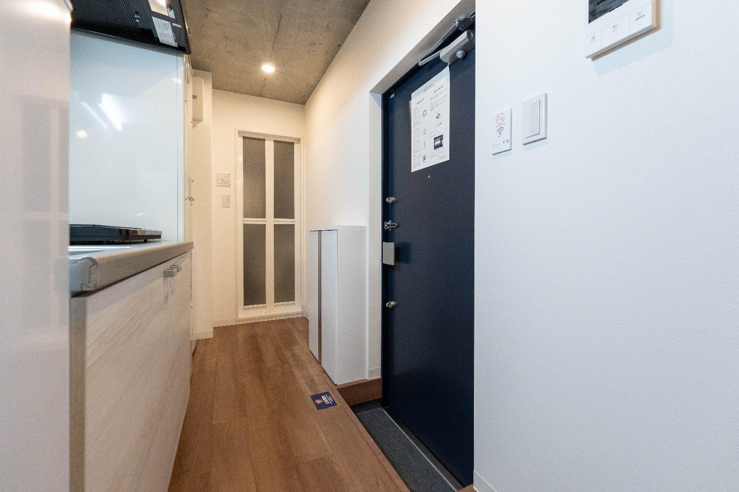 One-Bedroom Apartment photo 1