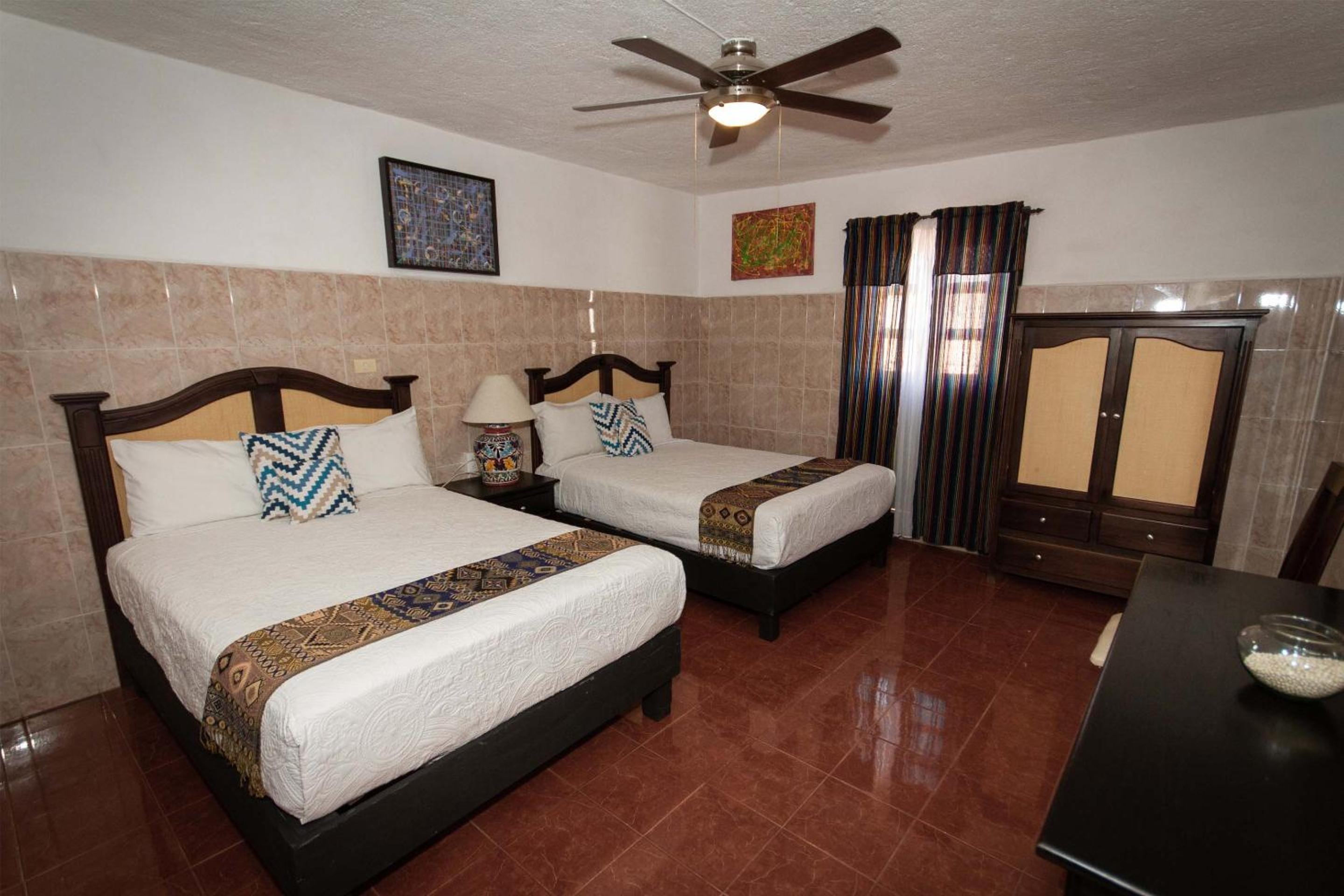Suite with Balcony - Photo 1