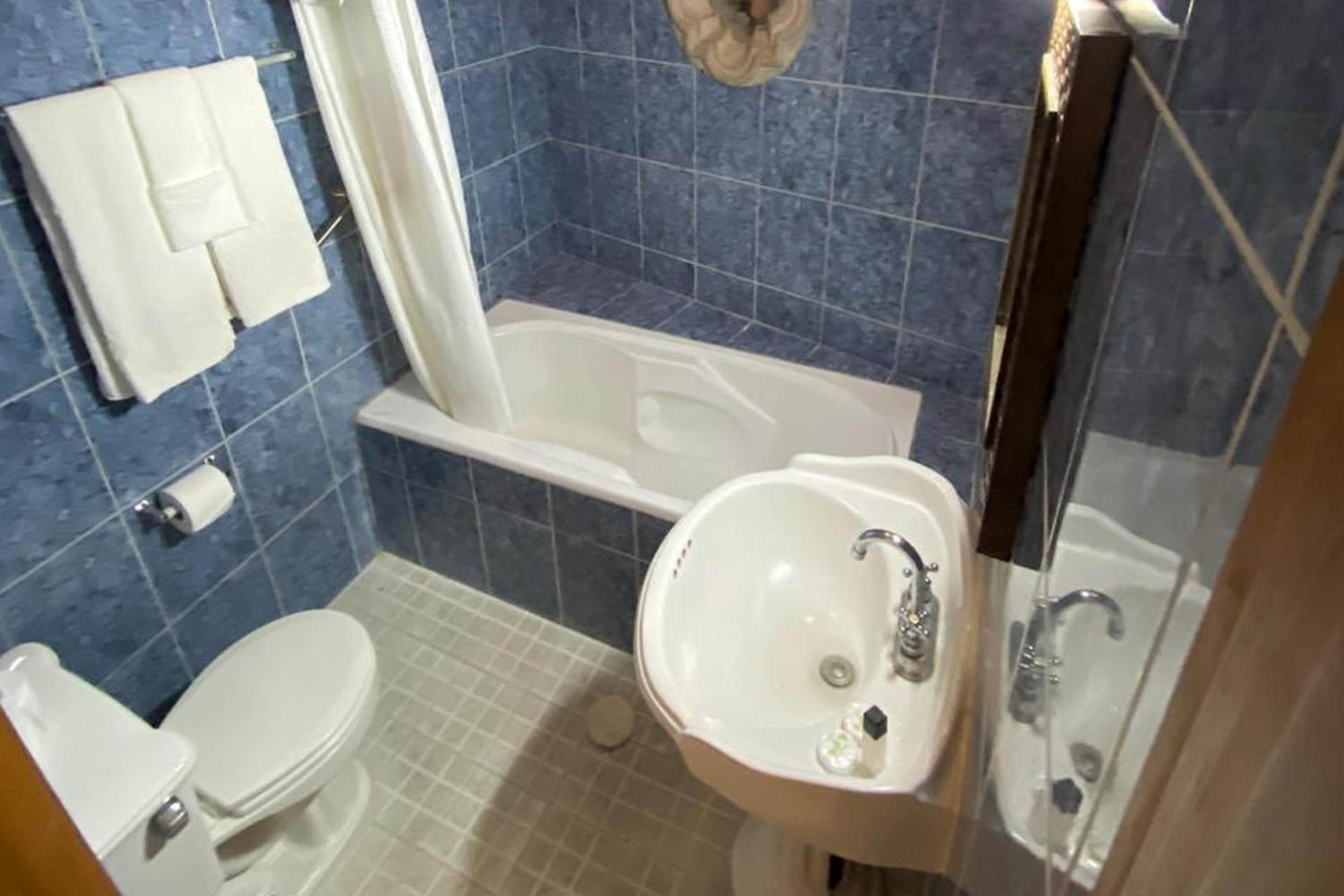Deluxe Suite - Photo 3