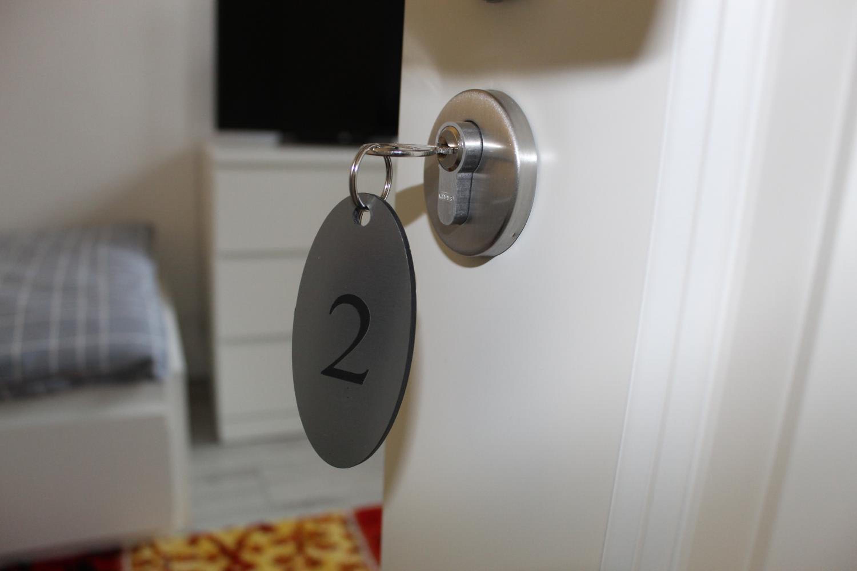 Apartment photo 2