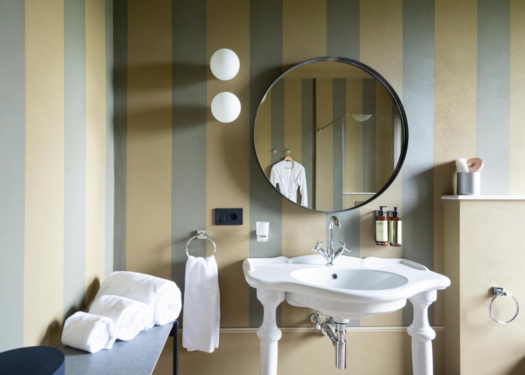 Suite with Terrace - Photo 7