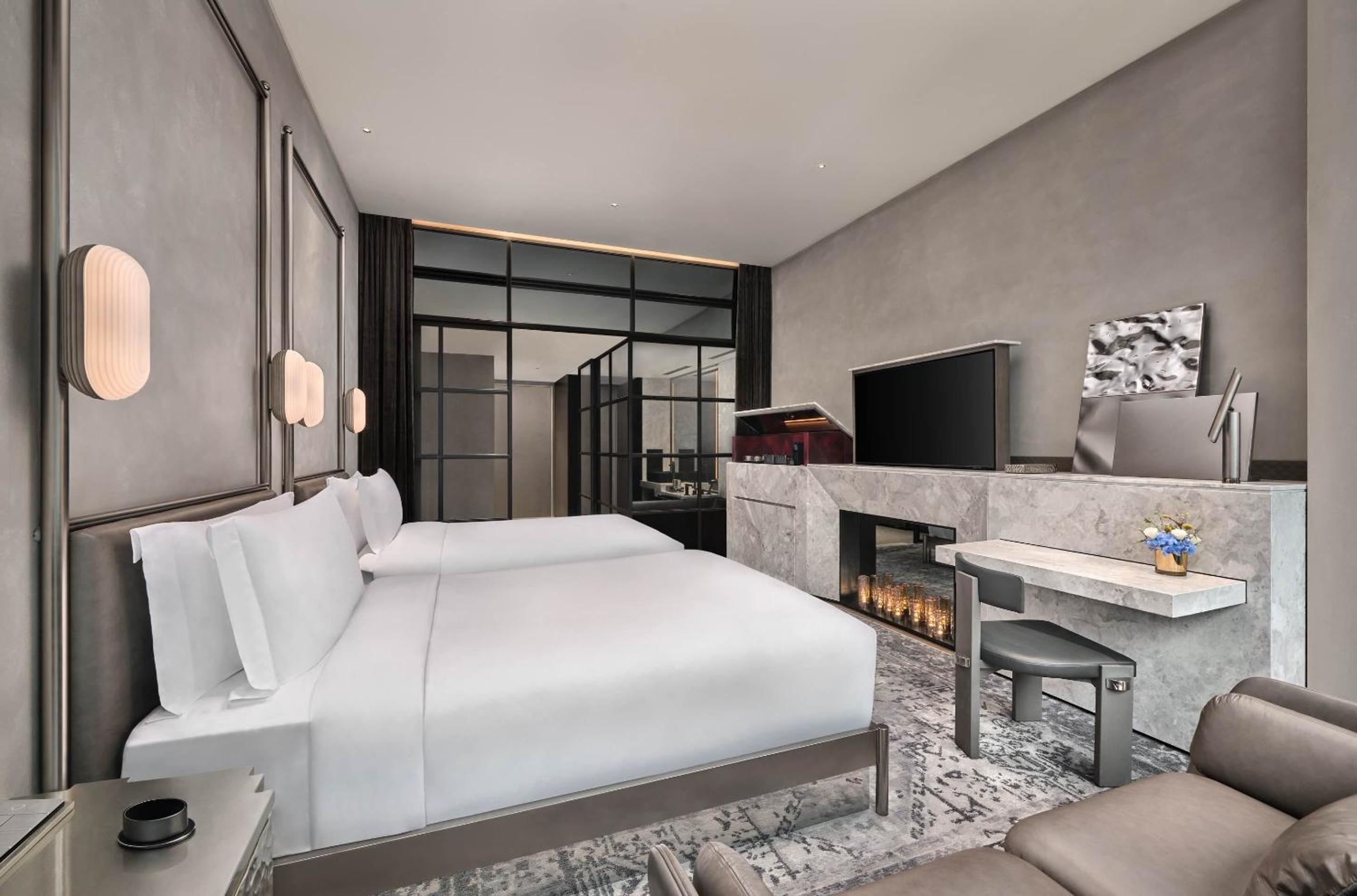 Essential Twin Room with River View