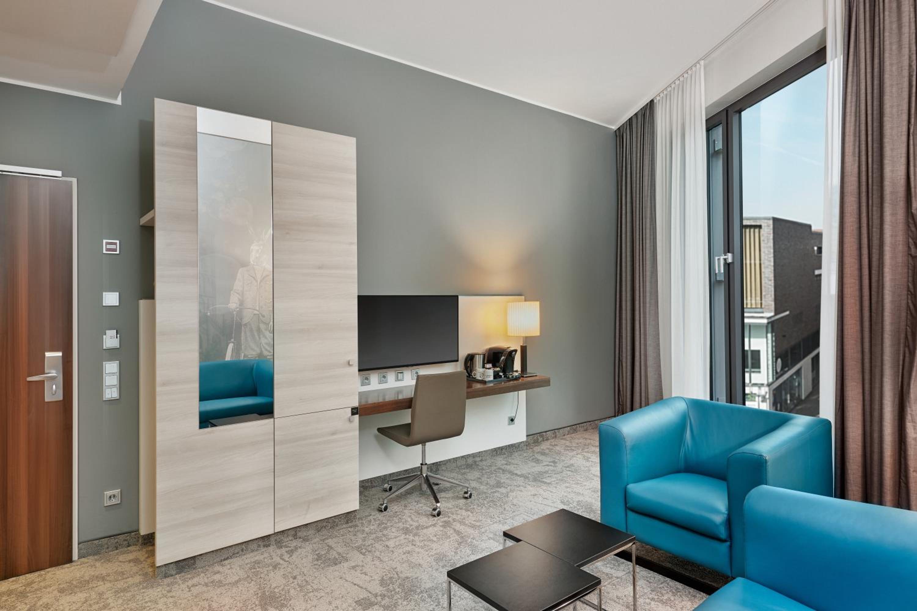 Suite - Photo 5