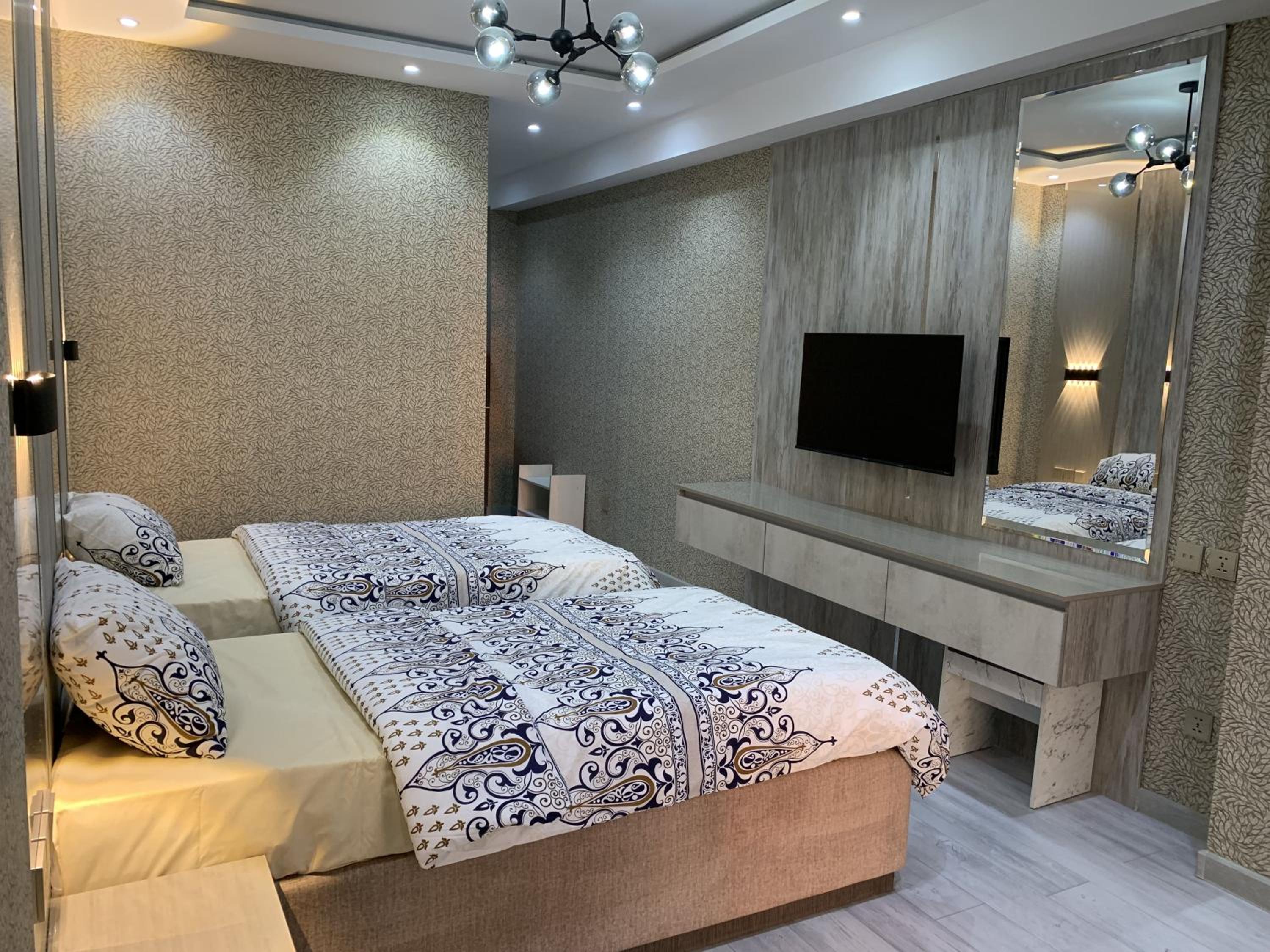 Superior Twin Room with City View